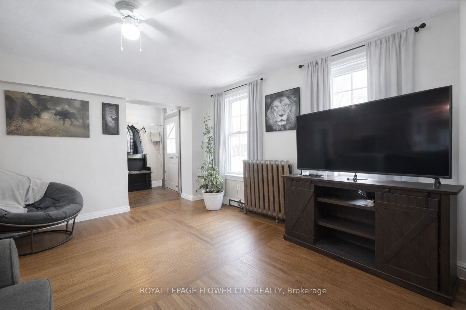 Unit 1 - 199 Division Street, Welland 4