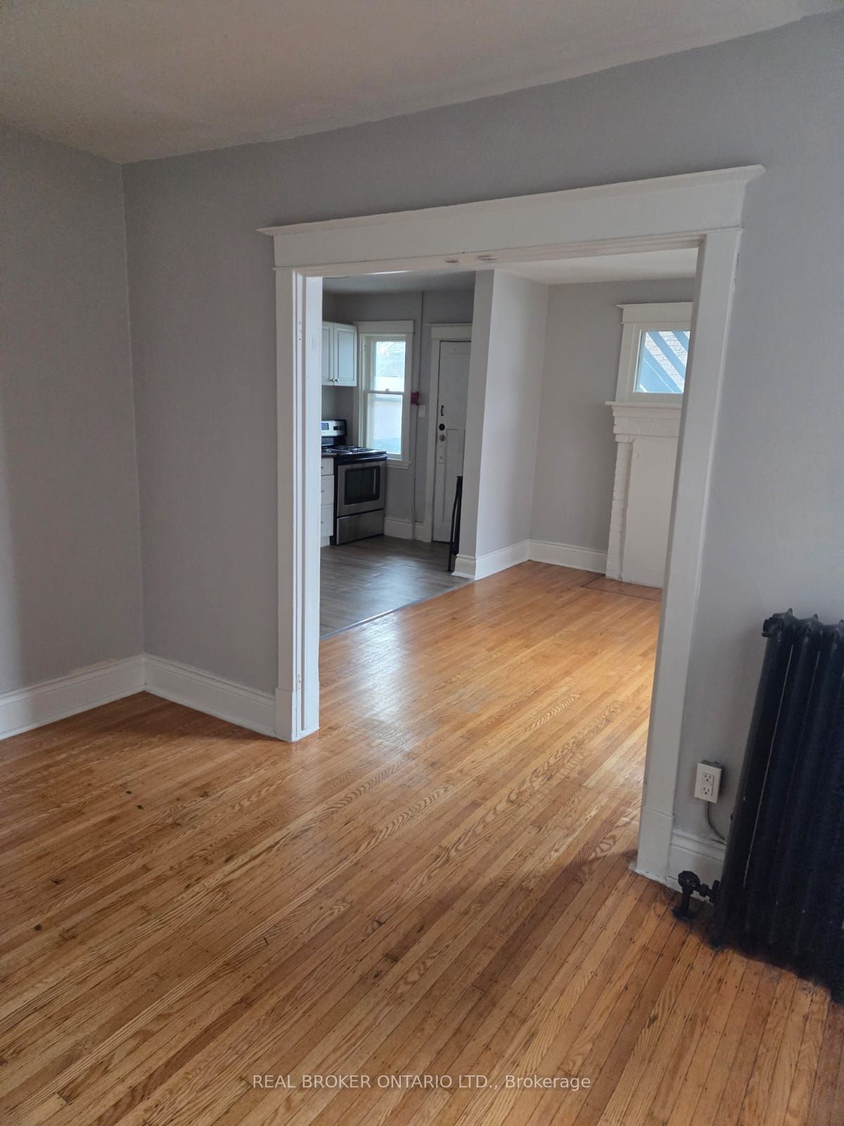 Unit 5 - 985 Main Street E, Hamilton 3