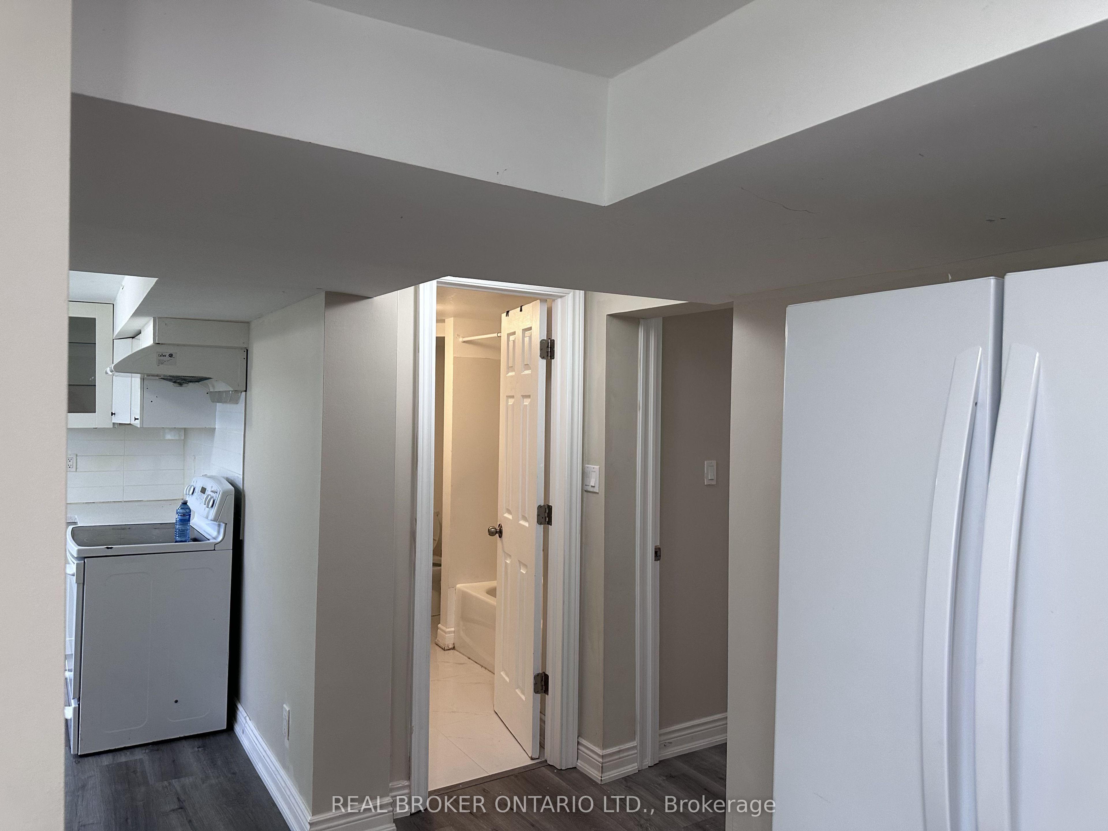Unit Lower - 311 WALLACE Avenue S, Welland 5