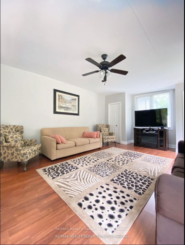4870 mapleview Crescent, Port Colborne 4