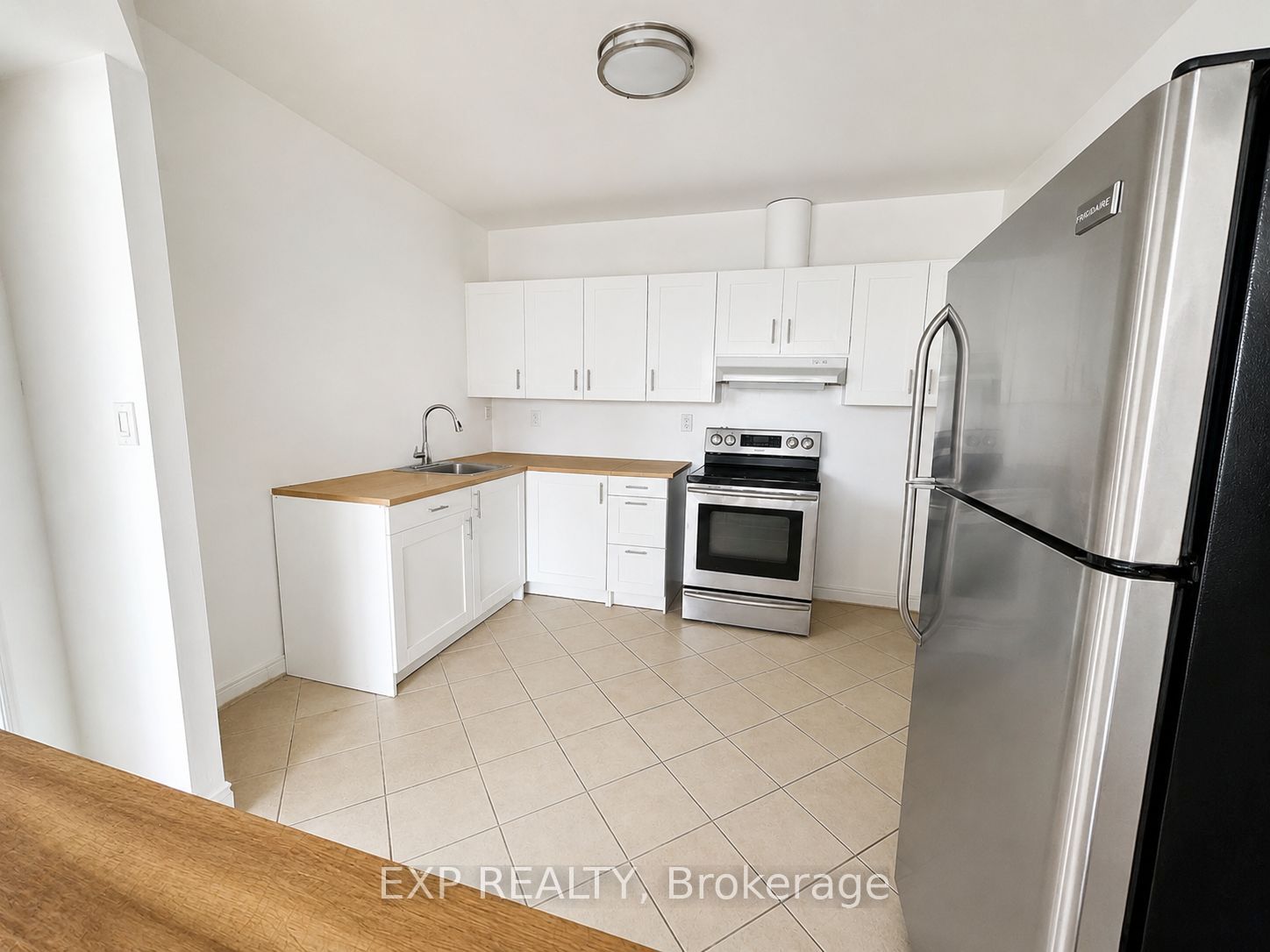 Unit 2 - 41 Geneva Street, St. Catharines 5