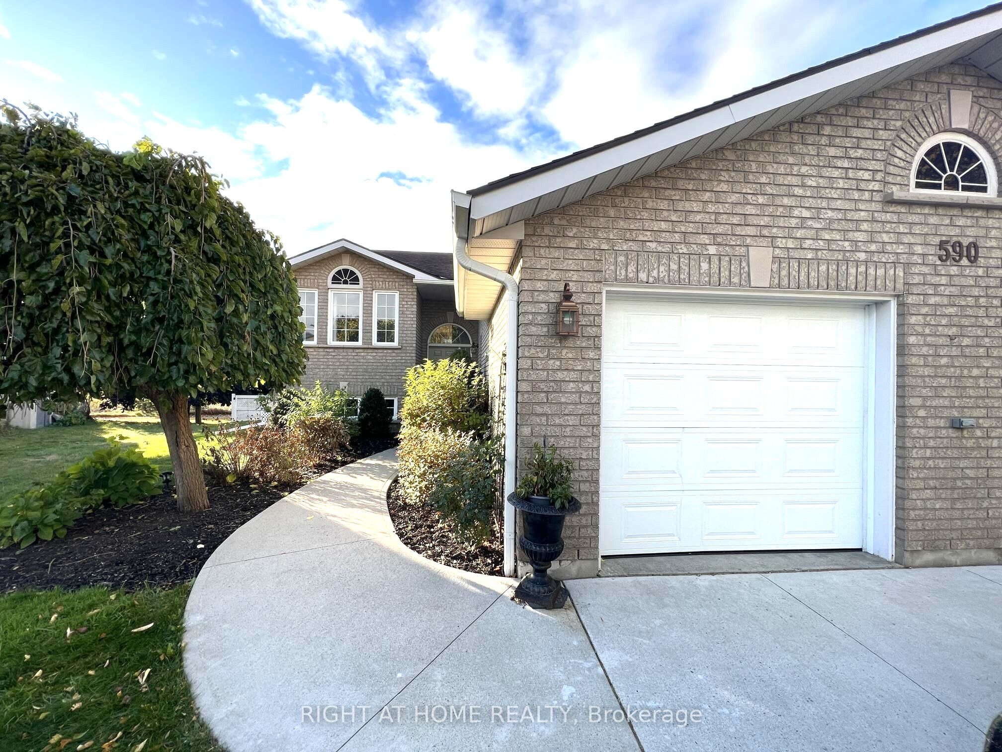 590 Arbour Crescent, Kingston 3