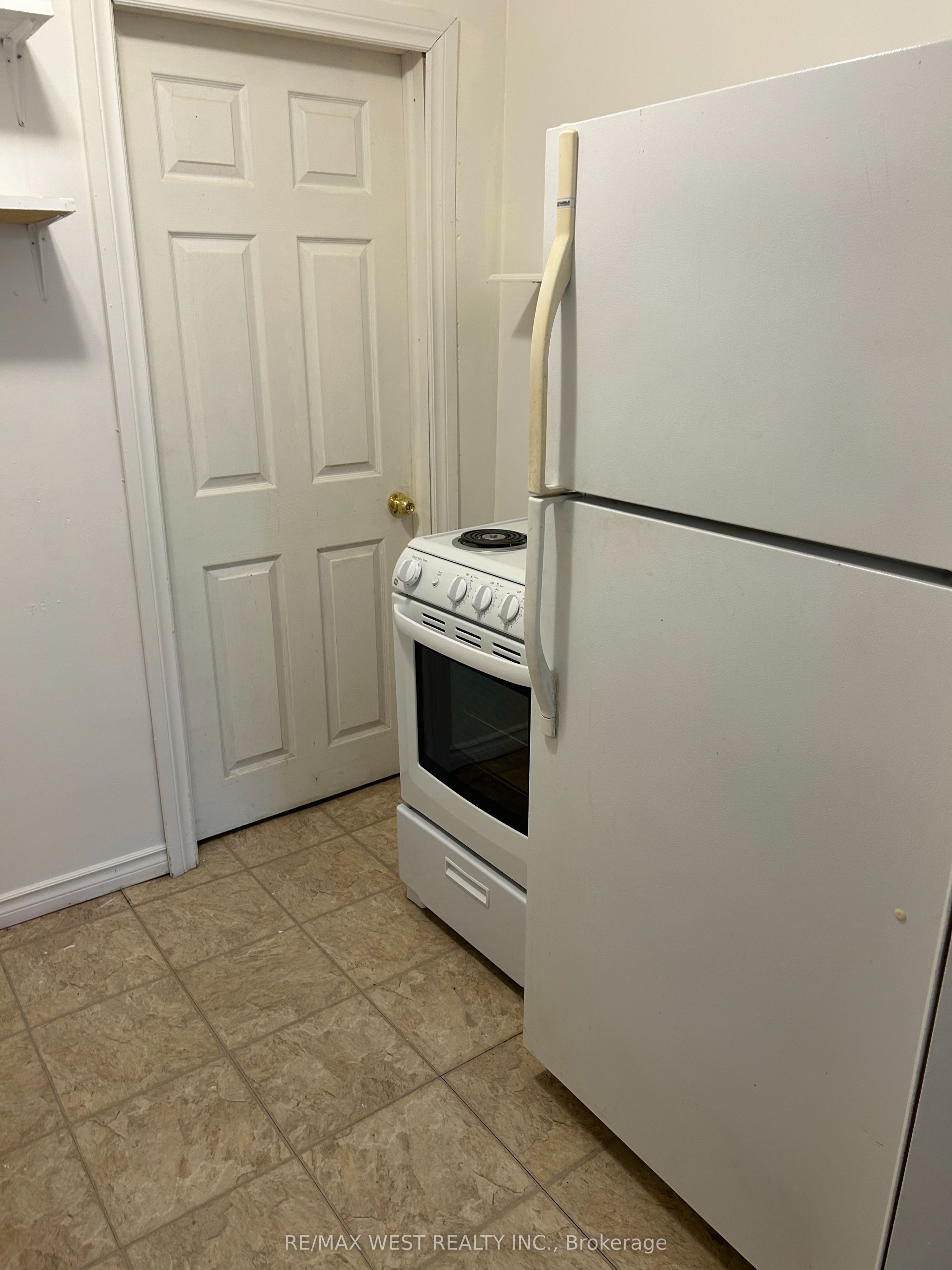 Unit 7 - 89 King Street, Kawartha Lakes 4