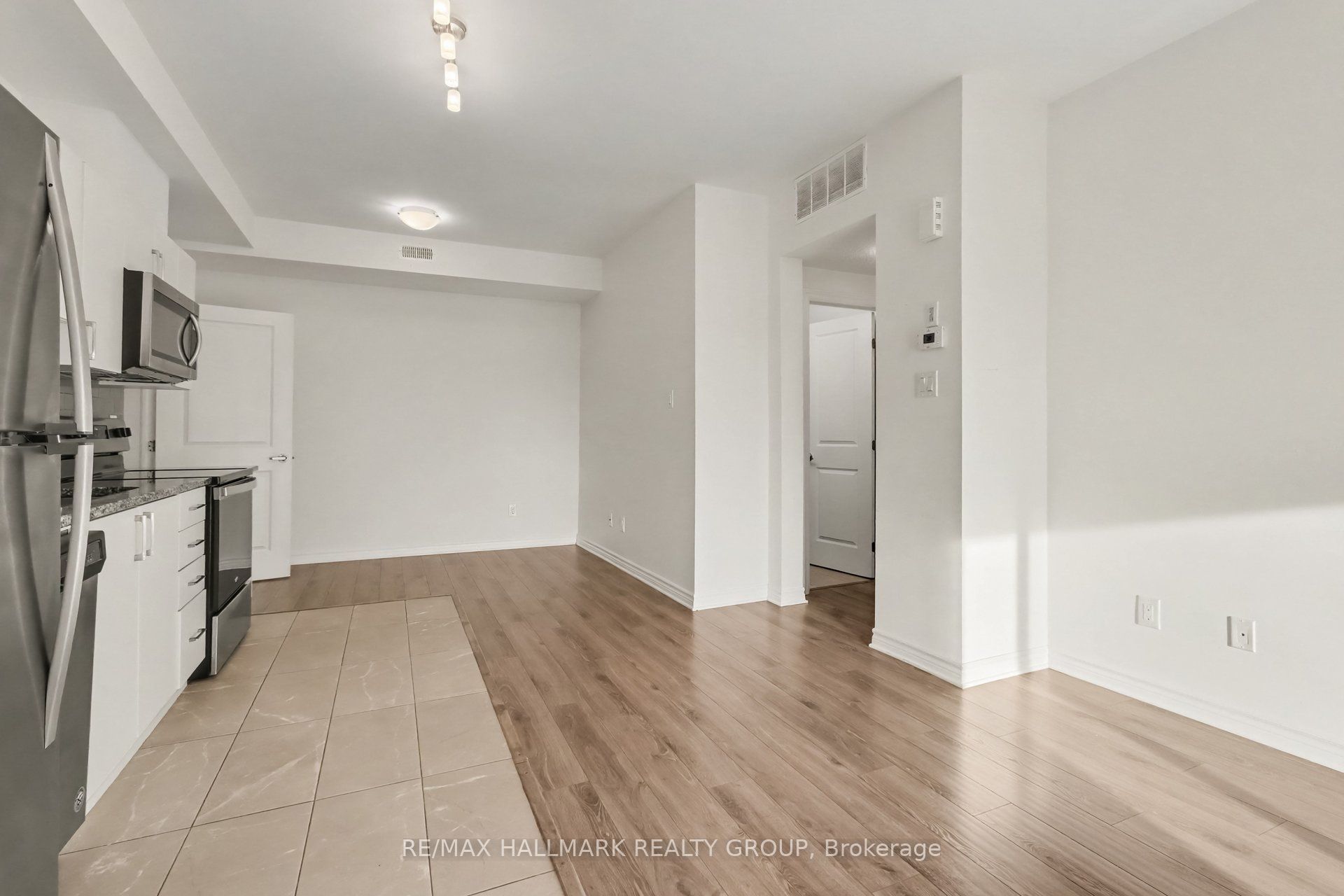 Unit K - 50 Jaguar Private, Stittsville-Goulbourn 4
