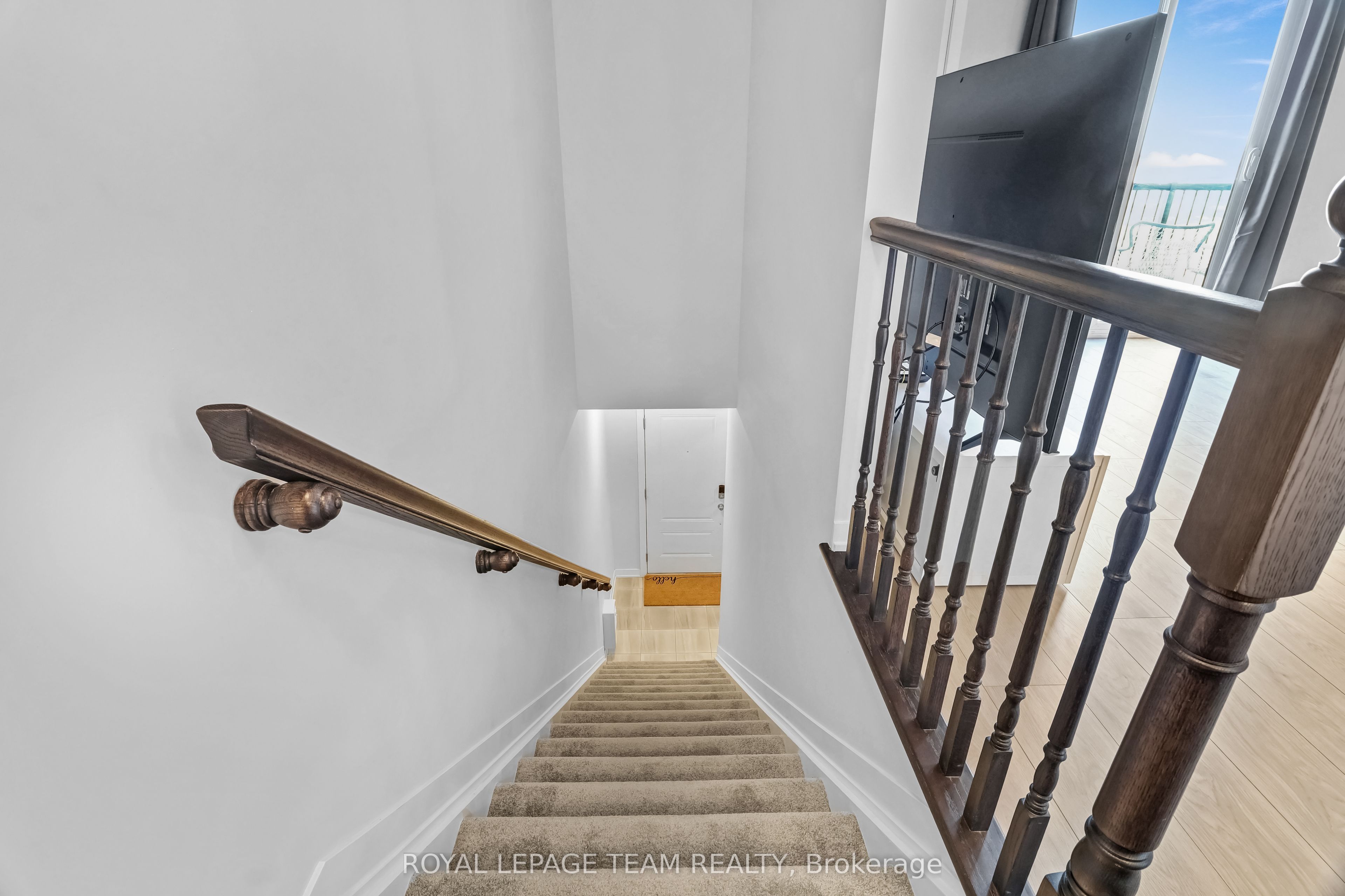 620 Parnian Private, Nepean 5