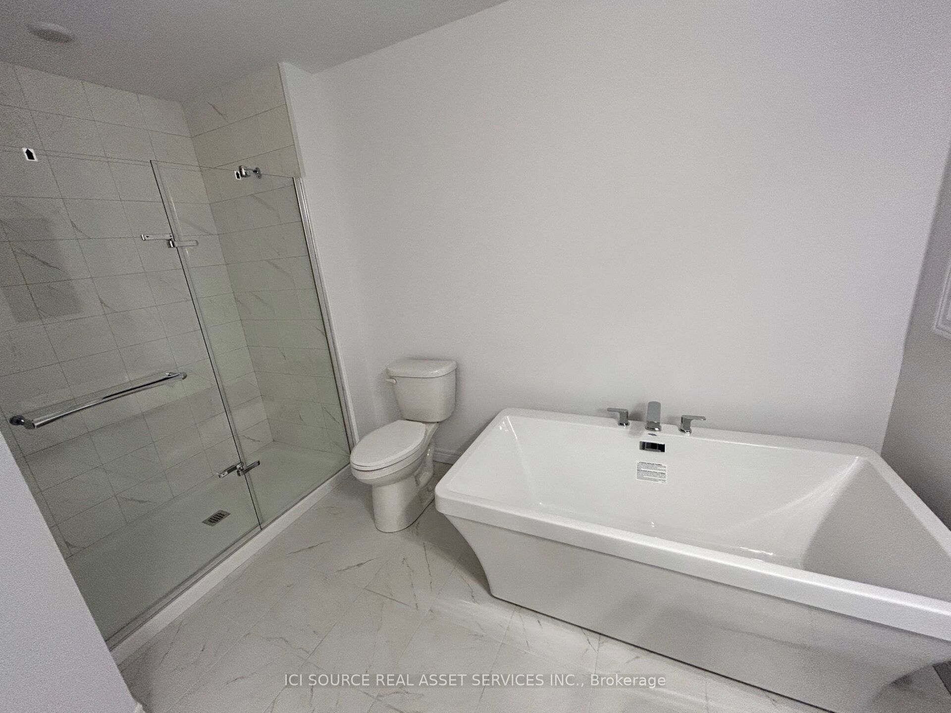 22 Holder Drive, Brantford 3