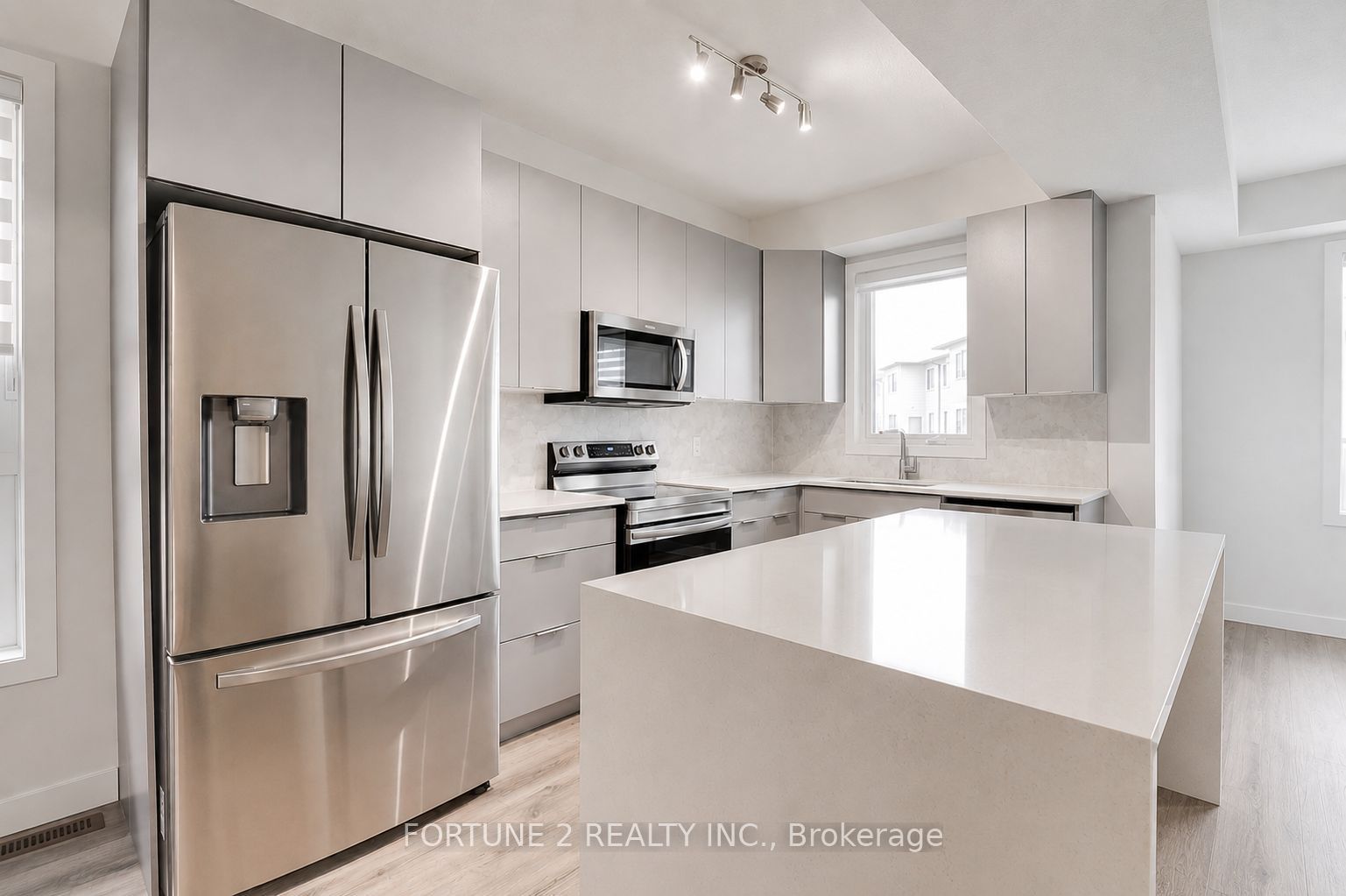 Unit 80 - 3380 Singleton Avenue, London 4