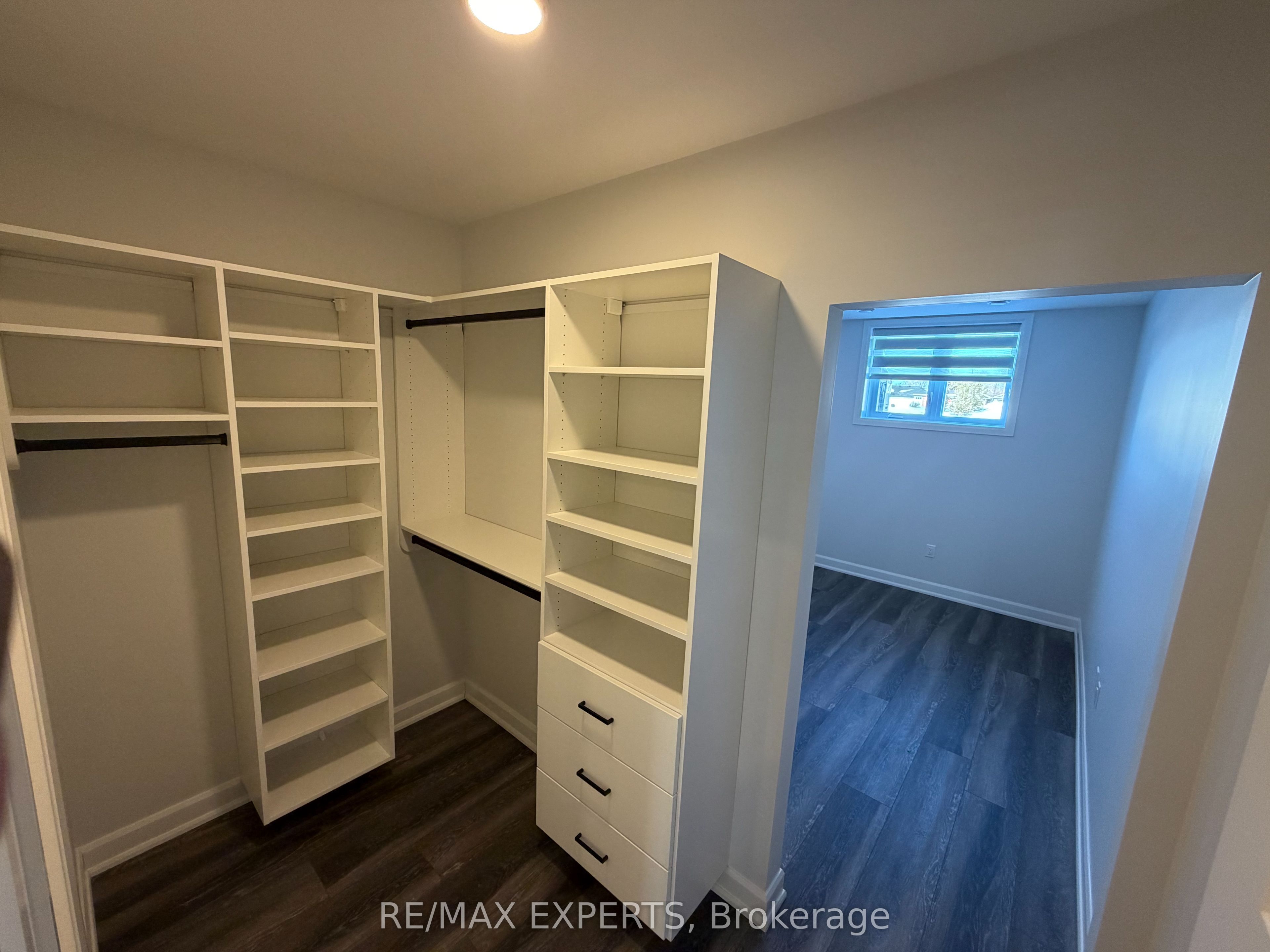 Unit 17 - 440 Wellington Street E, Wellington North 2
