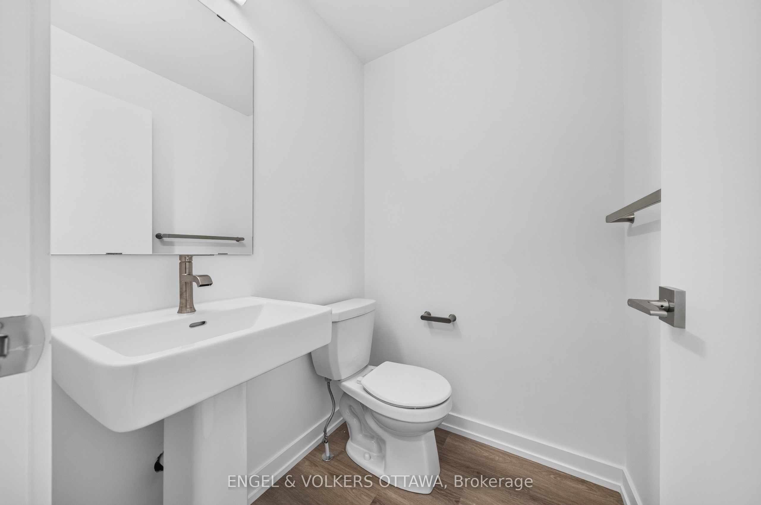 225 Stardust Private, Orleans-Gloucester 4