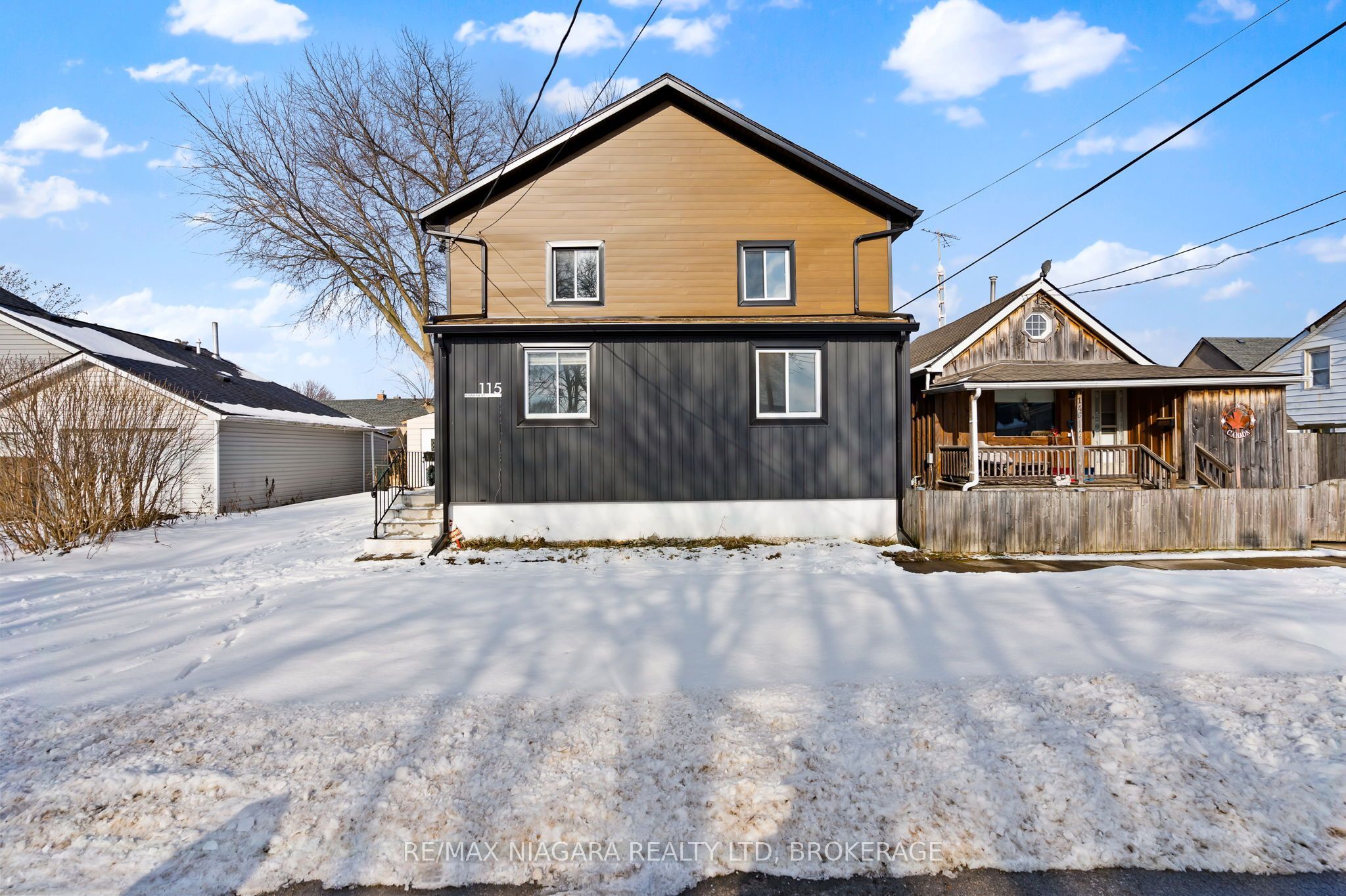 Unit 1 - 115 Kinnear Street, Port Colborne 2