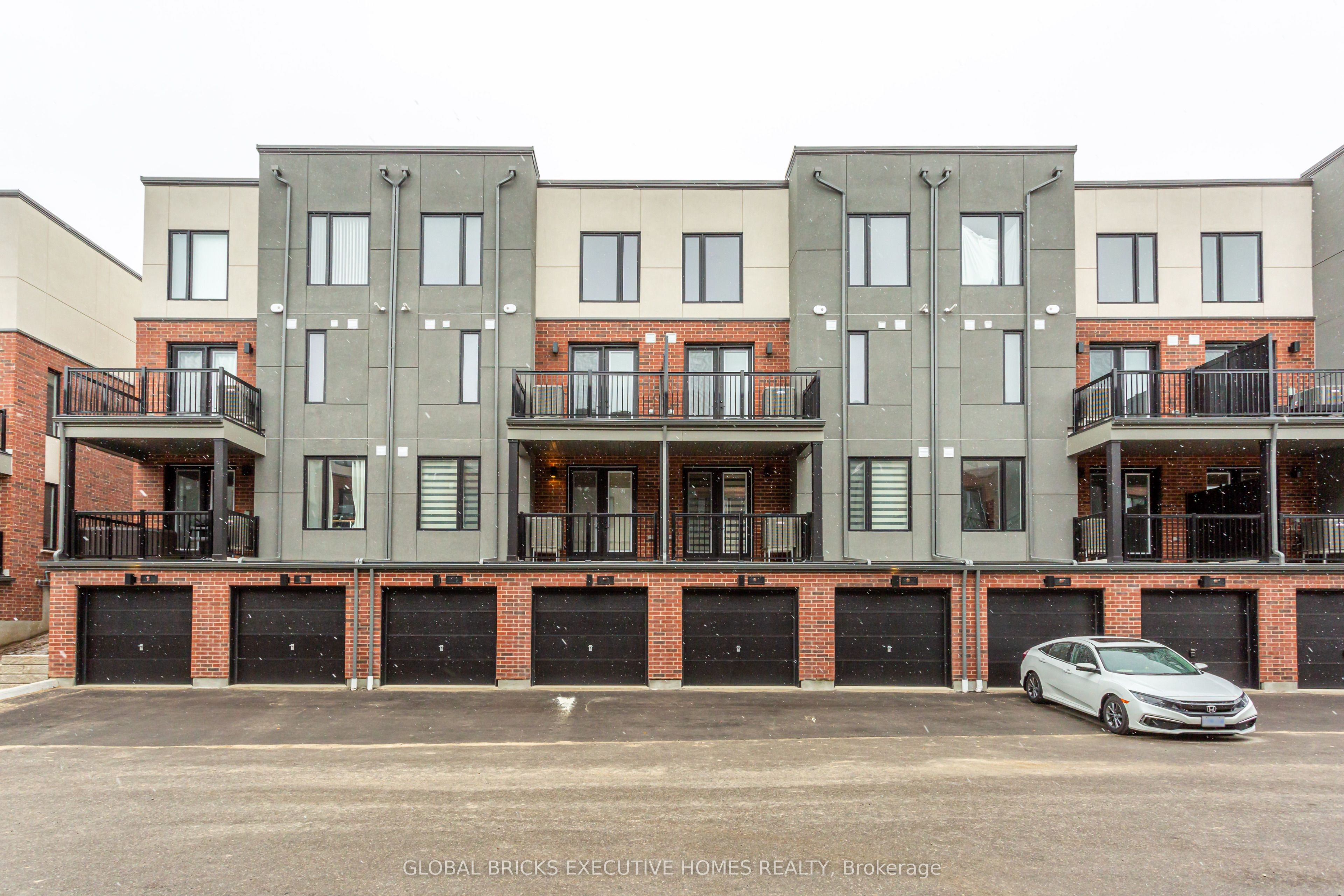 Unit 13 - 99 Rogers Street, Waterloo 2