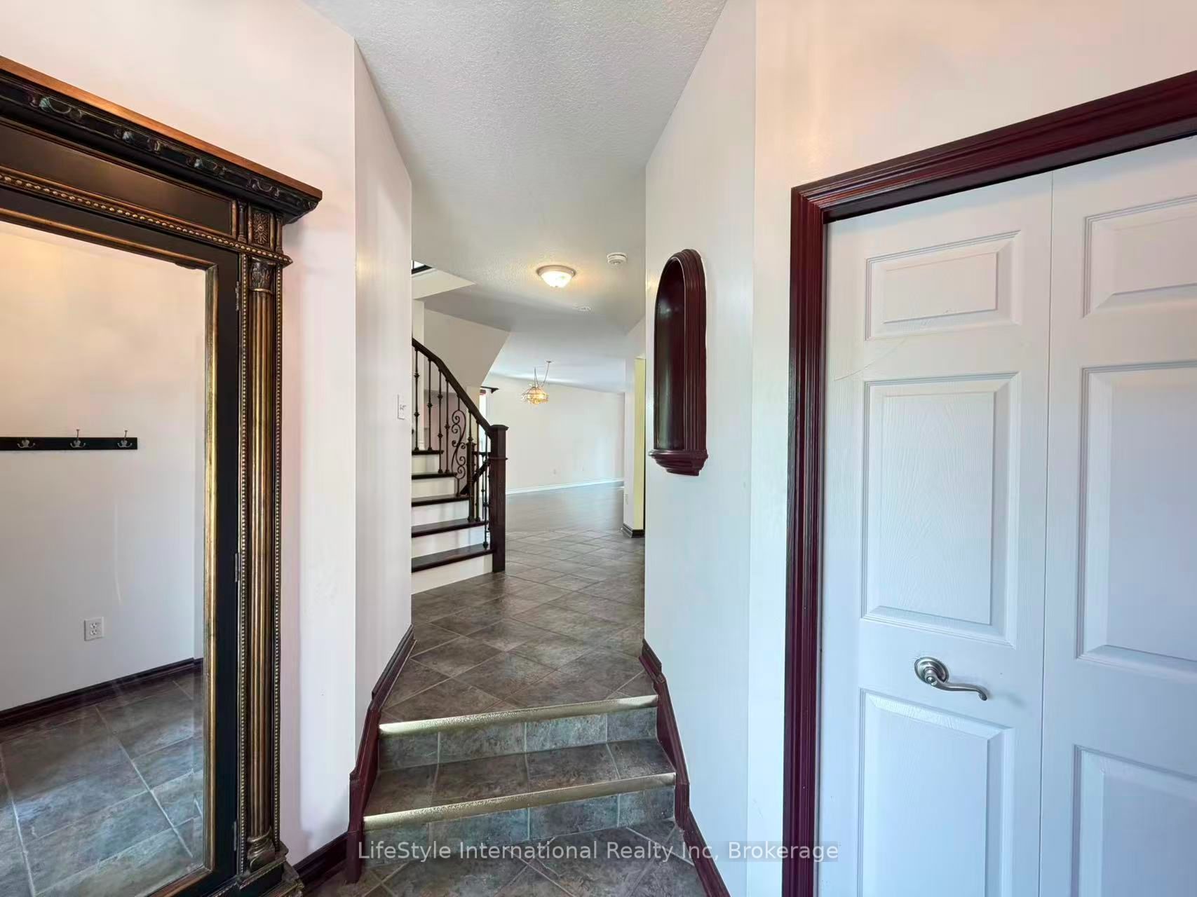 Unit Main Unit - 16 Lynch Circle, Guelph 4