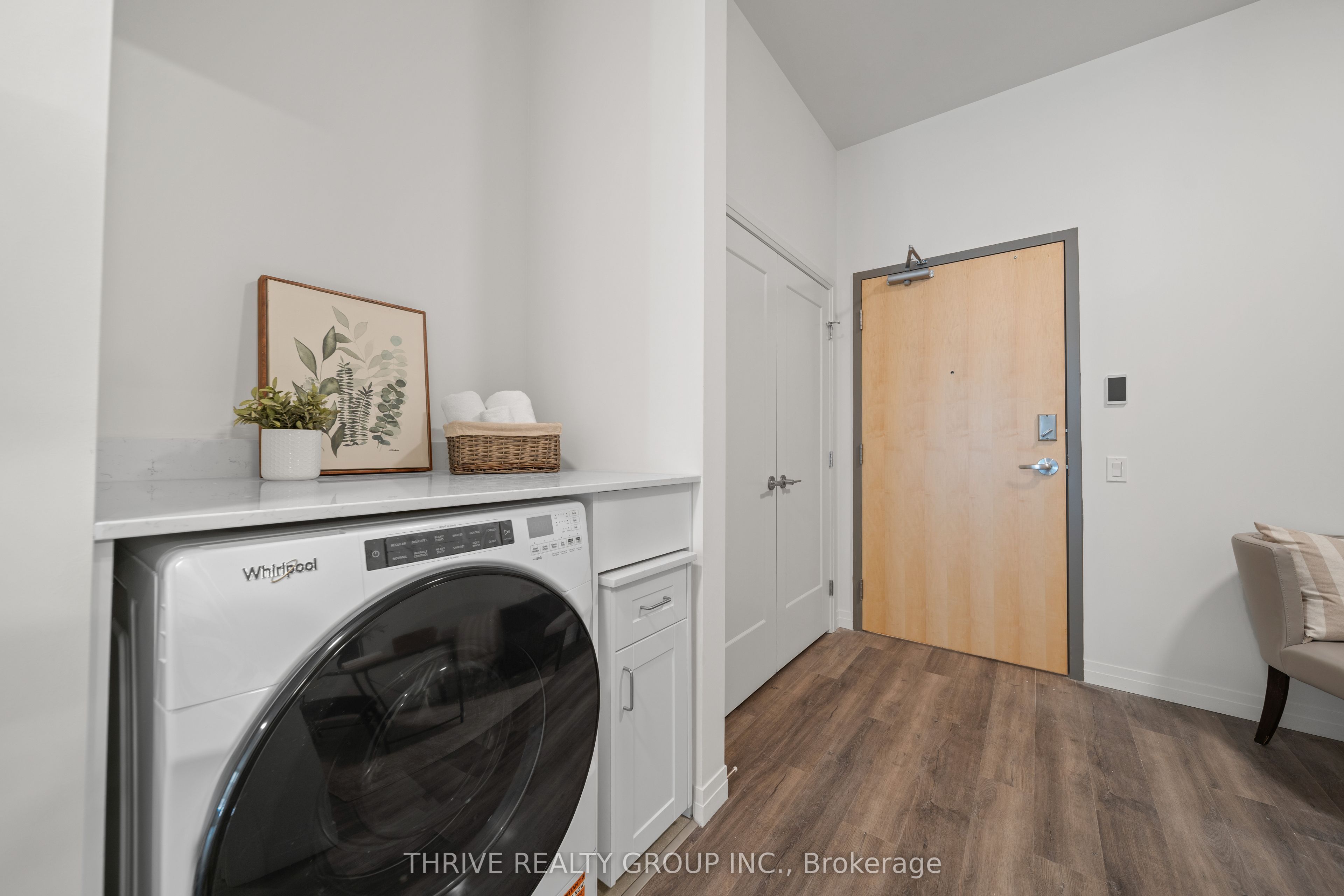 Unit 204 - 373 Hill Street, London 4