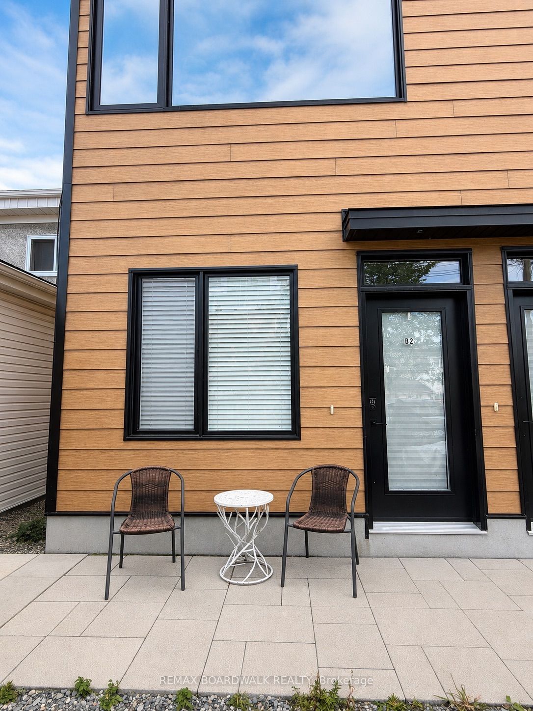 Unit 2B - 191 Hinchey Avenue, Ottawa 3
