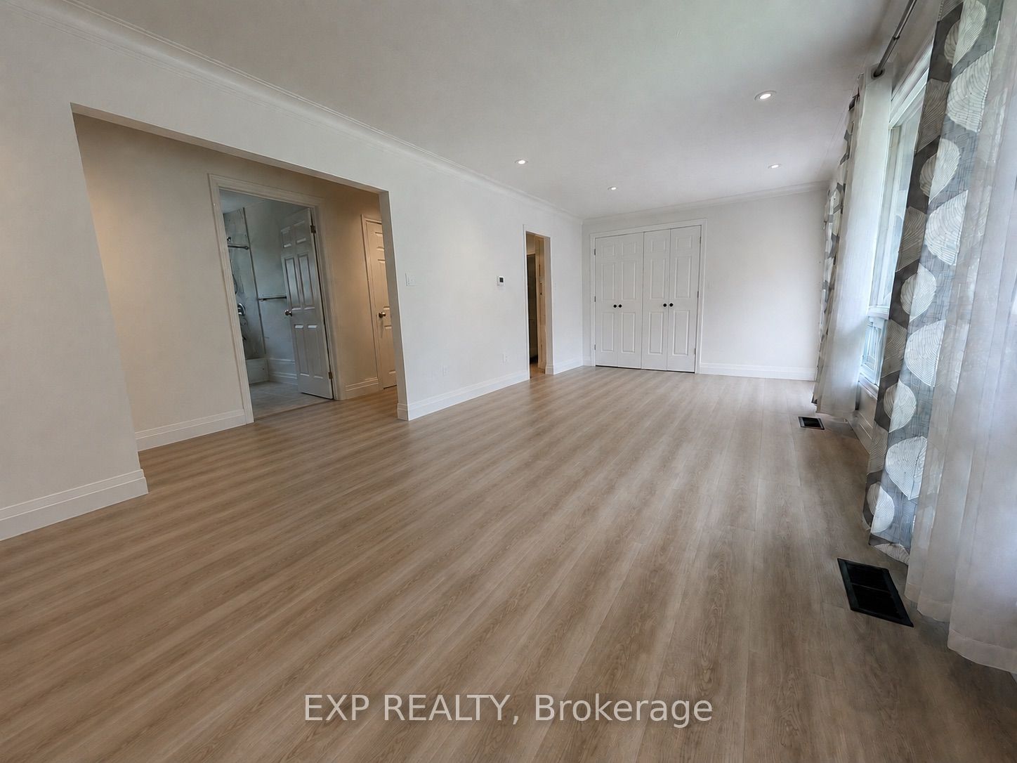 29 Pusey Boulevard, Brantford 4
