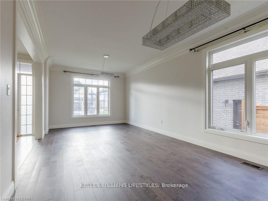 756 HICKORYSTICK, London 4
