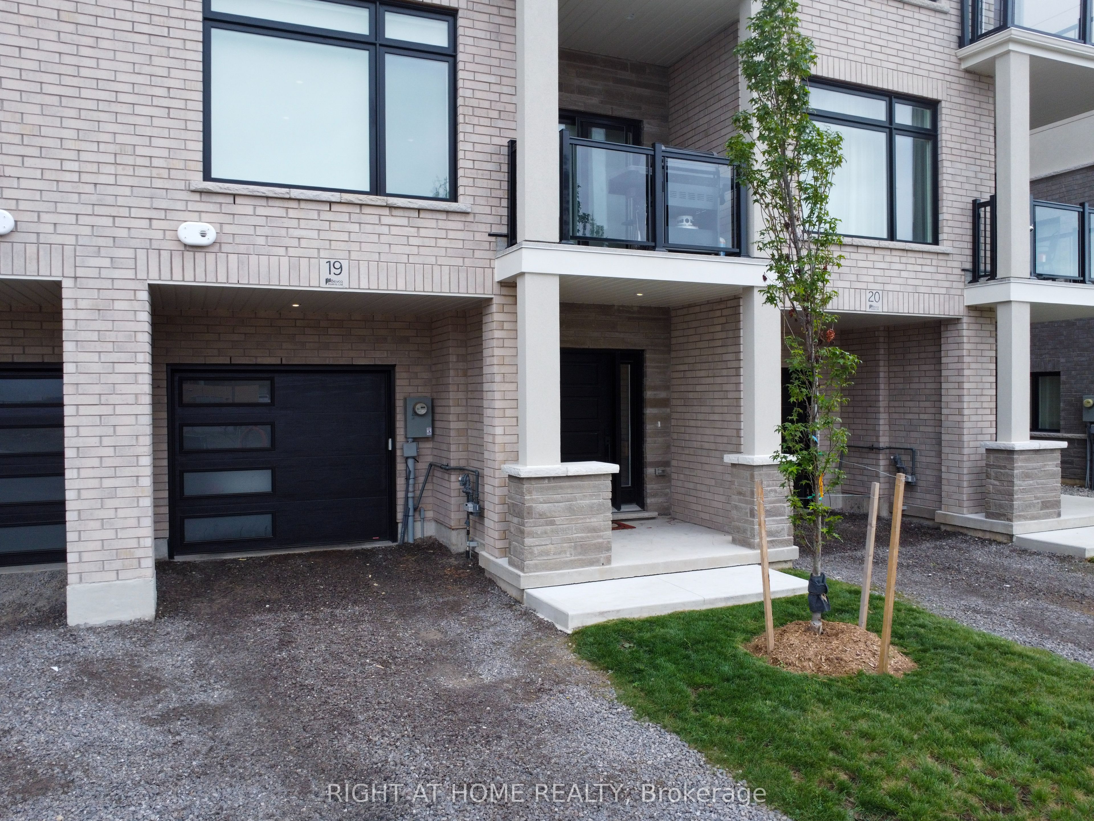 Unit 19 - 292 VINE Street, St. Catharines 4