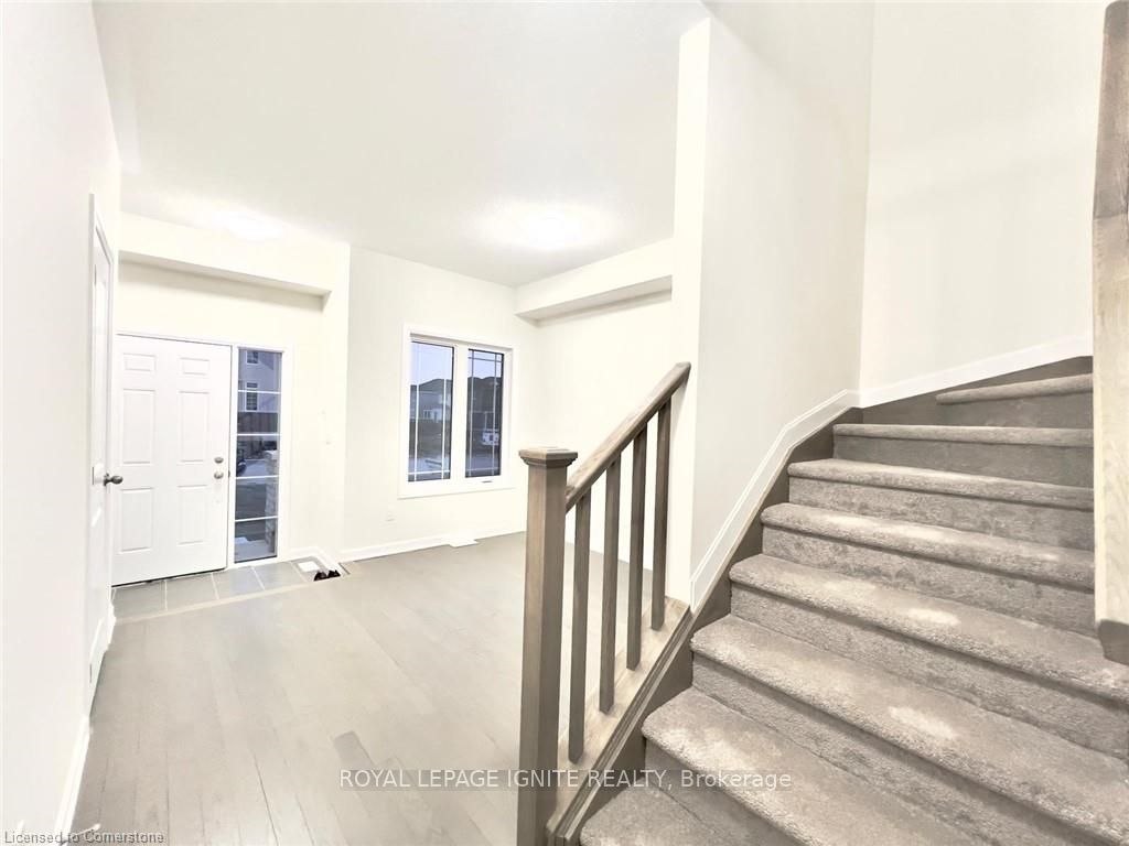 94 Golf Links Drive, Loyalist 4