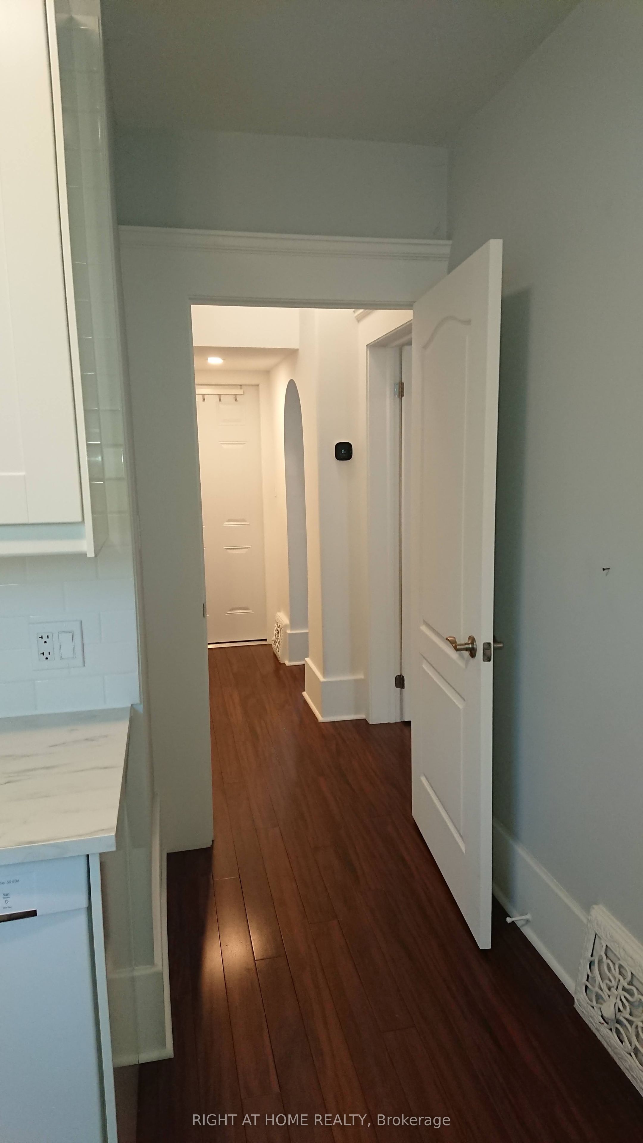 Unit Main - 117 Wellington Street S, Hamilton 2