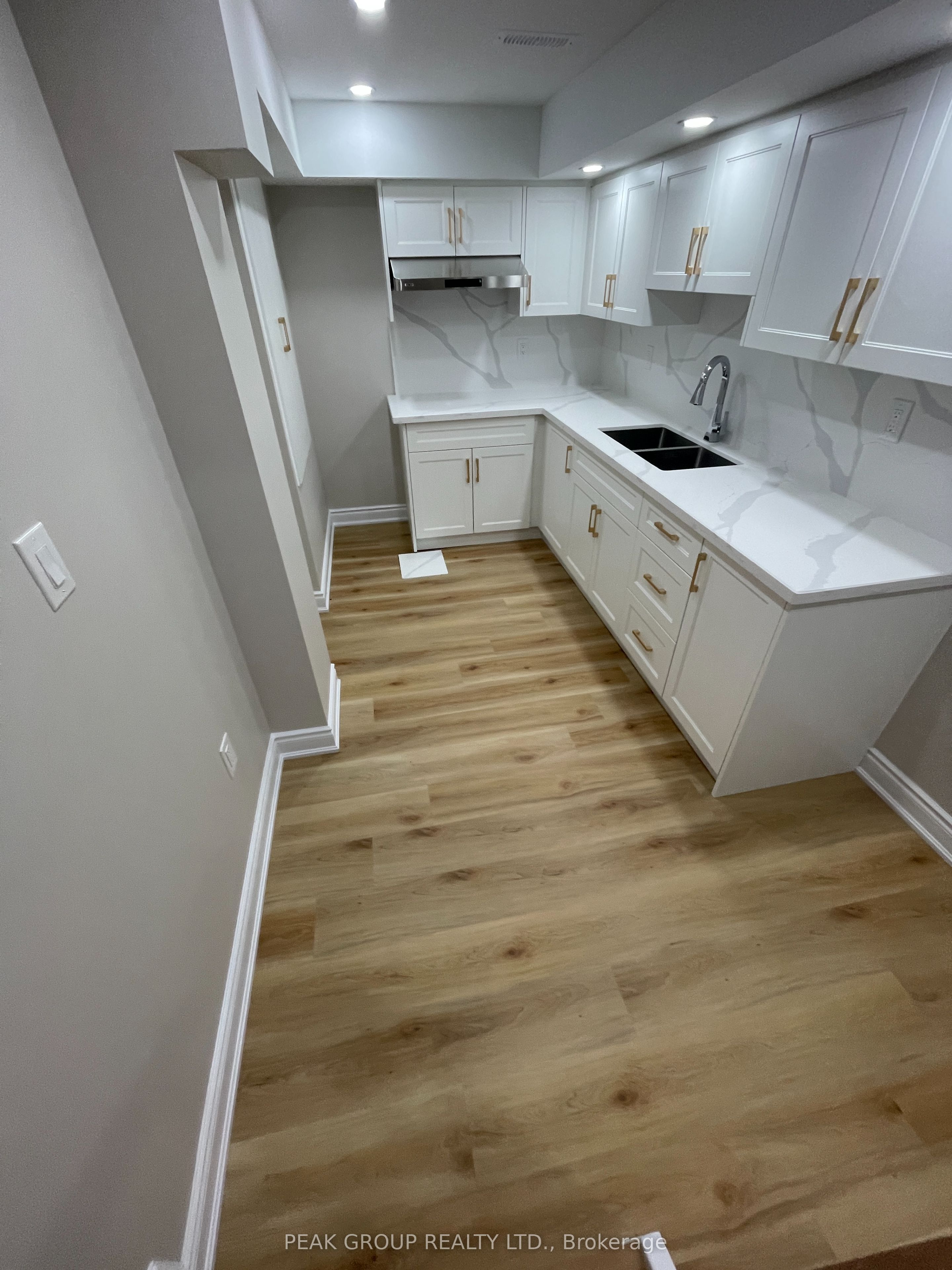 Unit Lower - 21 Keelson Street, Welland 4