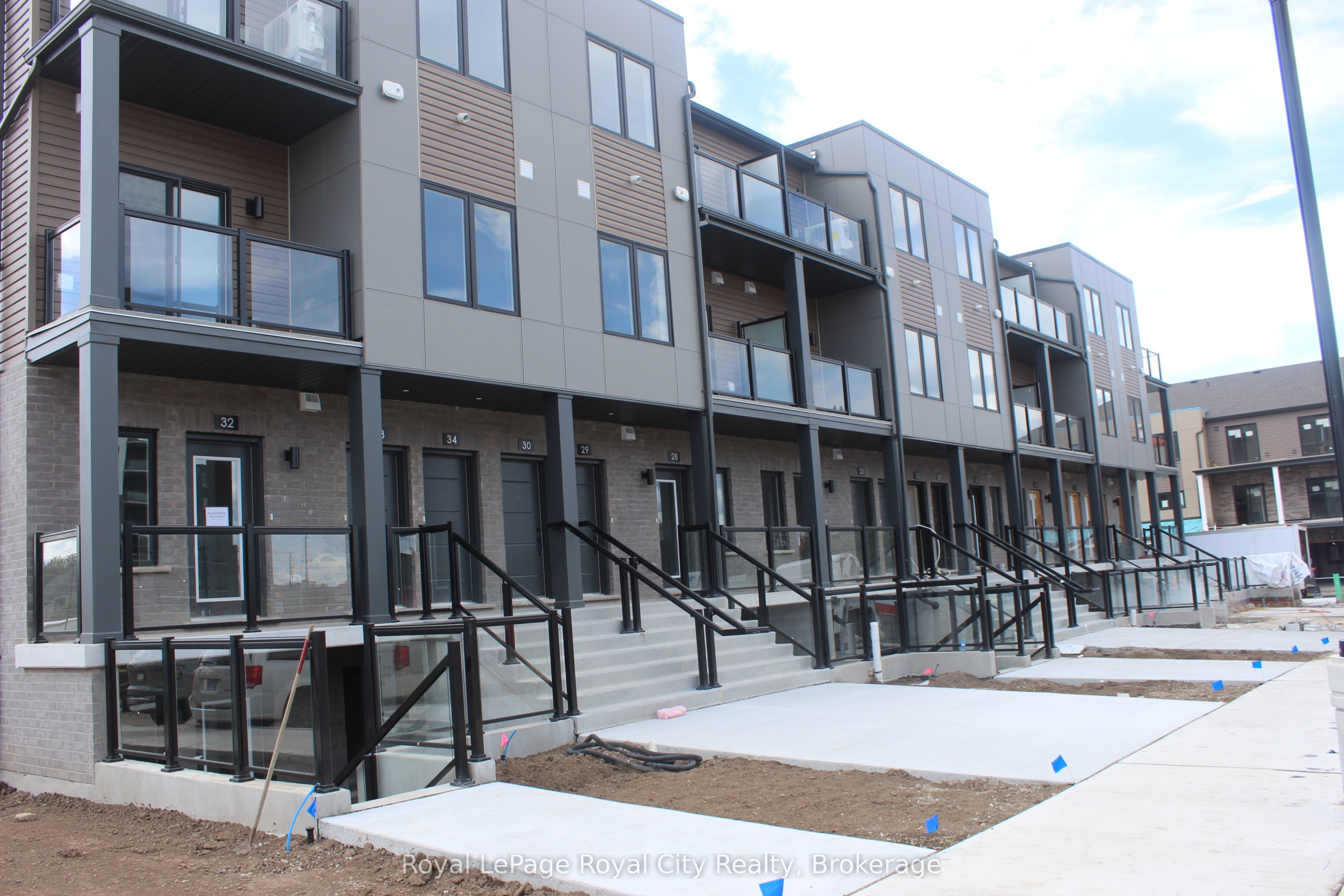 Unit 34 - 42 Lowes Road W, Guelph 1
