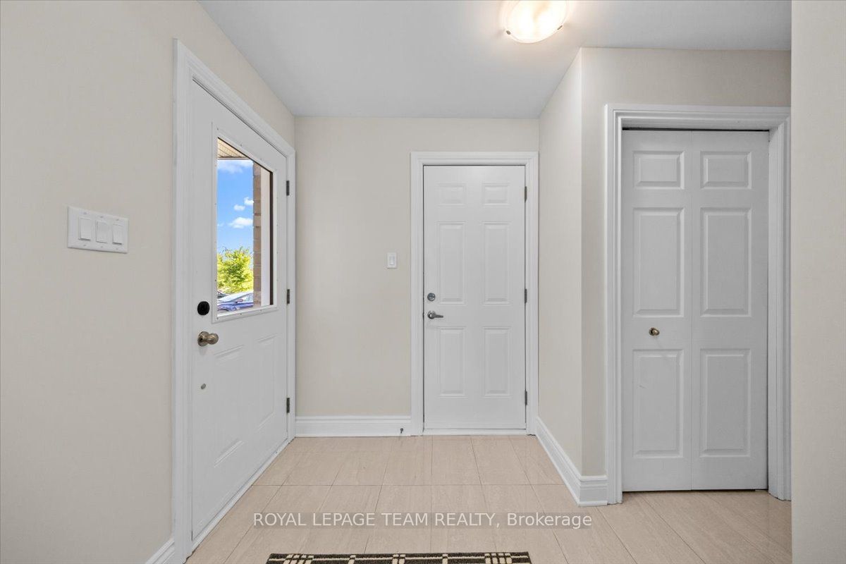 227 Bert Hall Street, Arnprior 4