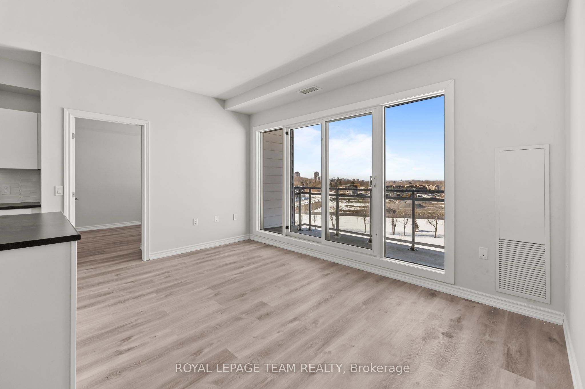 Unit 601 - 397 Codds Road, Ottawa 5