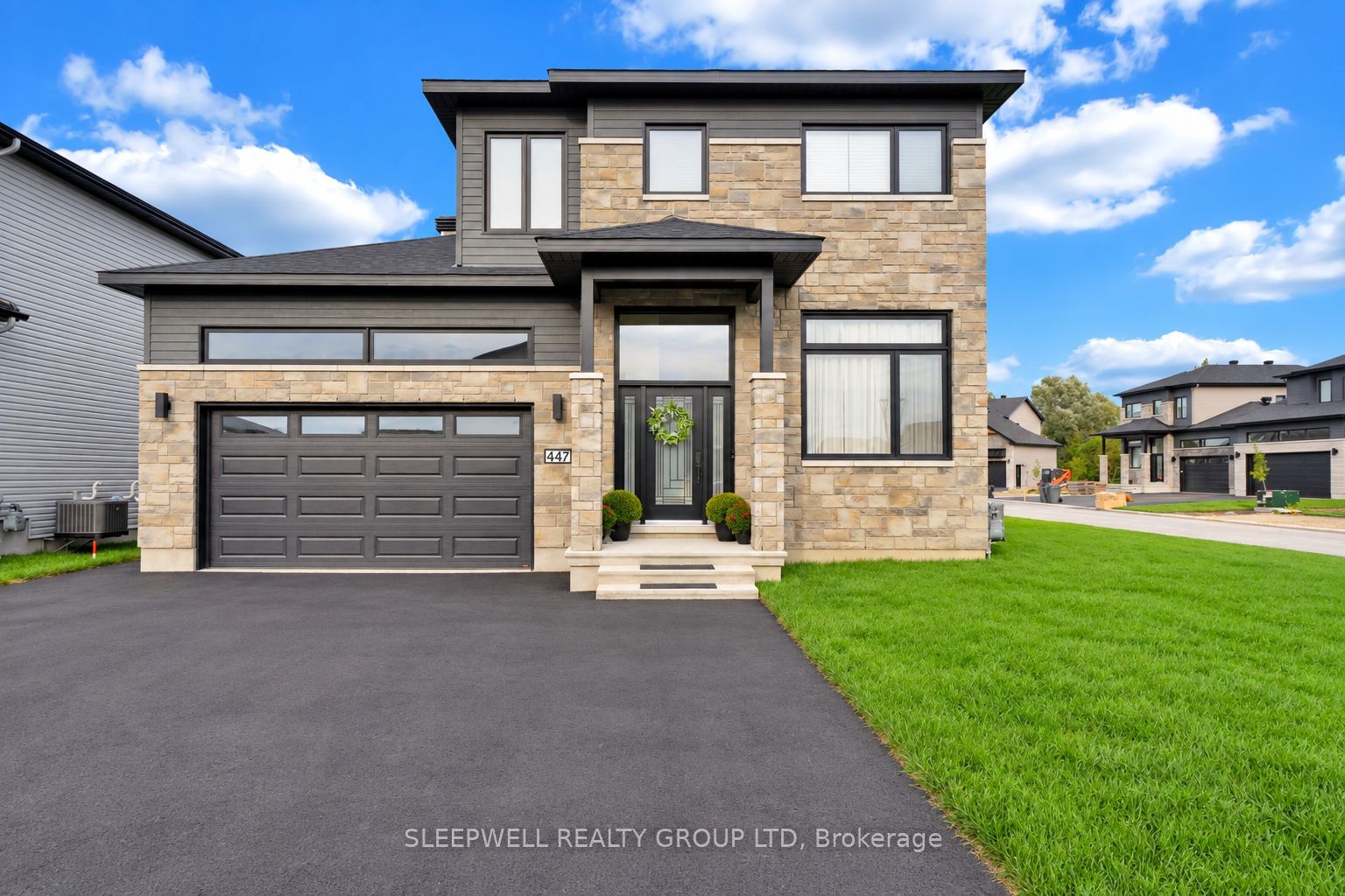 Unit B - 447 Annette Drive, Russell 1