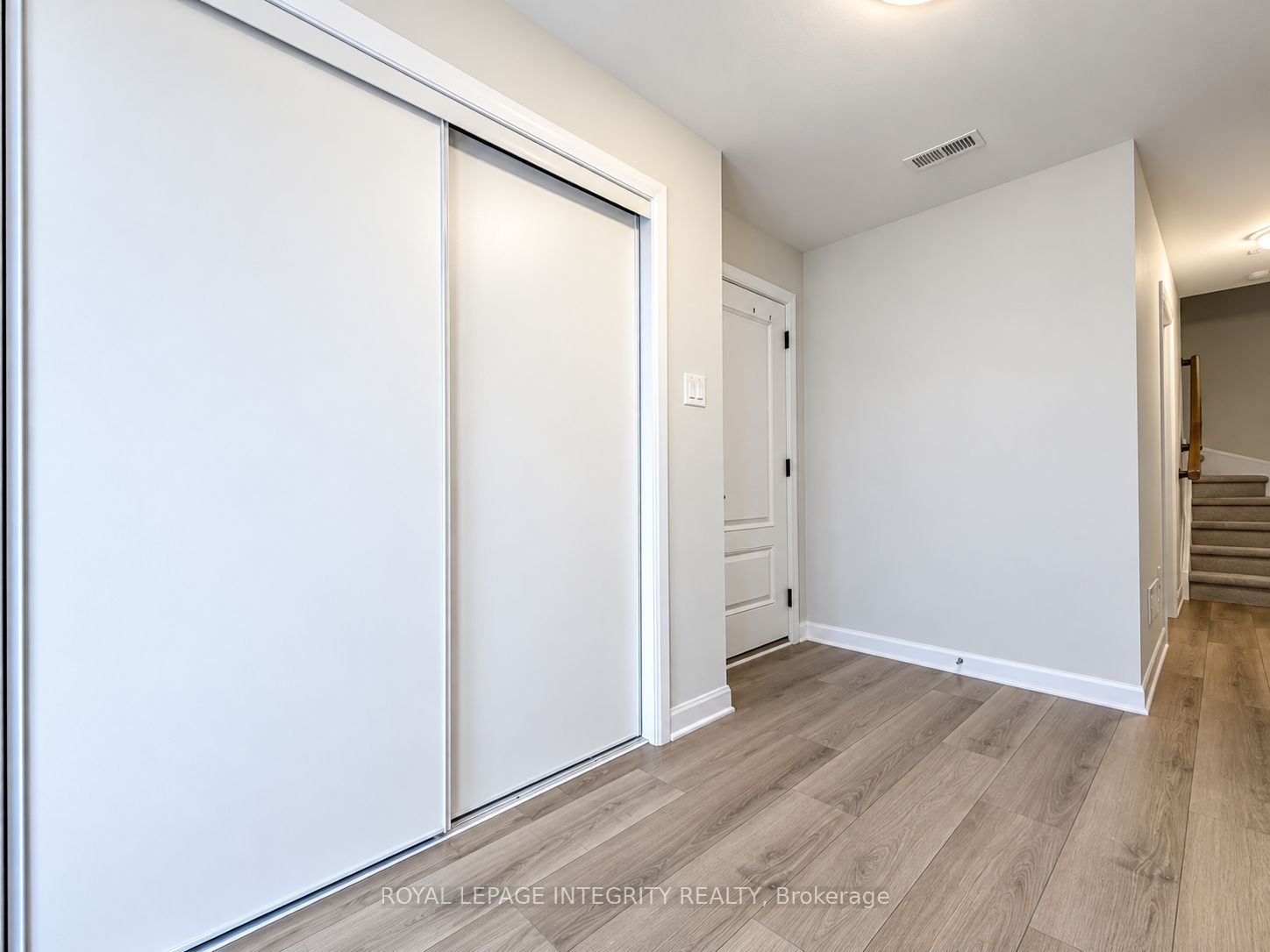 286 Elsie Macgill Walk, Kanata 2