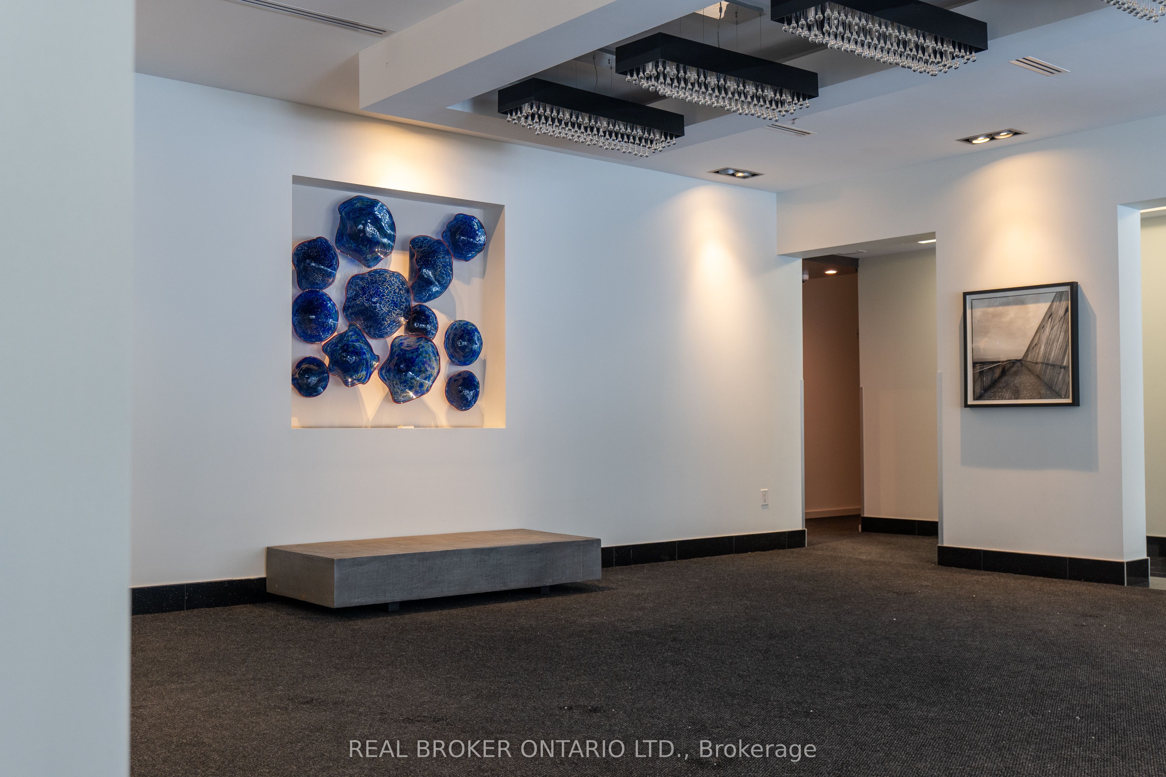 Unit 302 - 101 Richmond Road, Ottawa 2