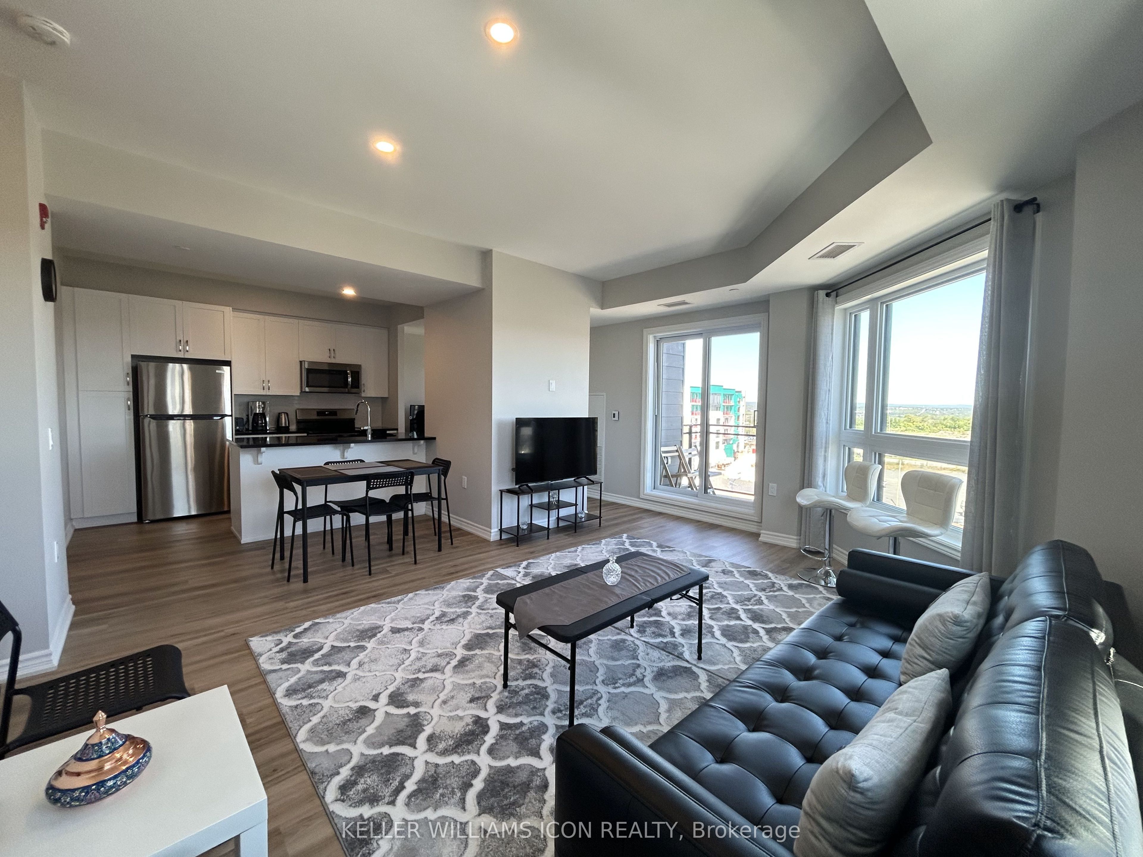 Unit 605 - 1350 Hemlock Road, Ottawa 5