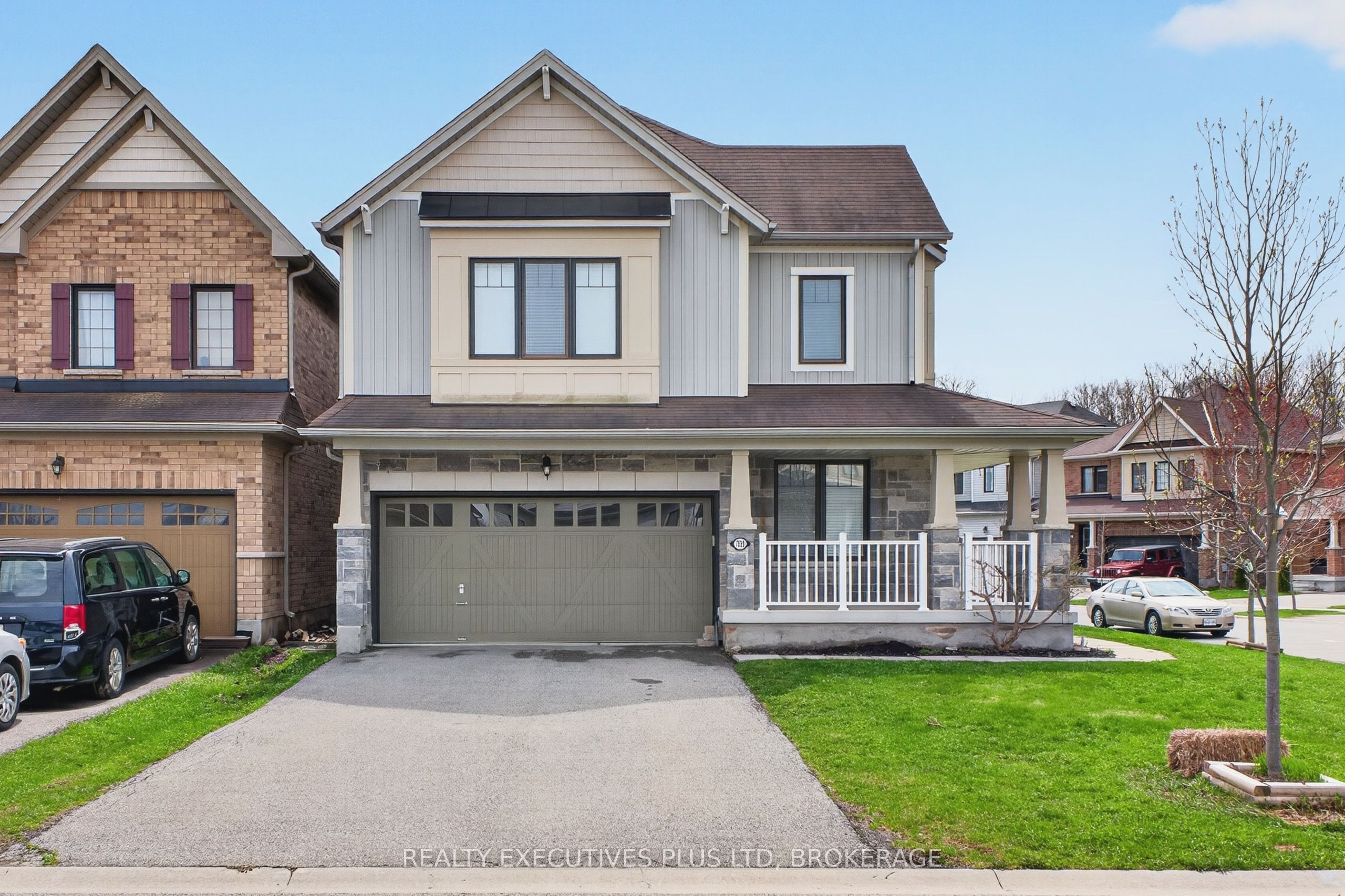 7829 Buckeye Crescent, Niagara Falls 2