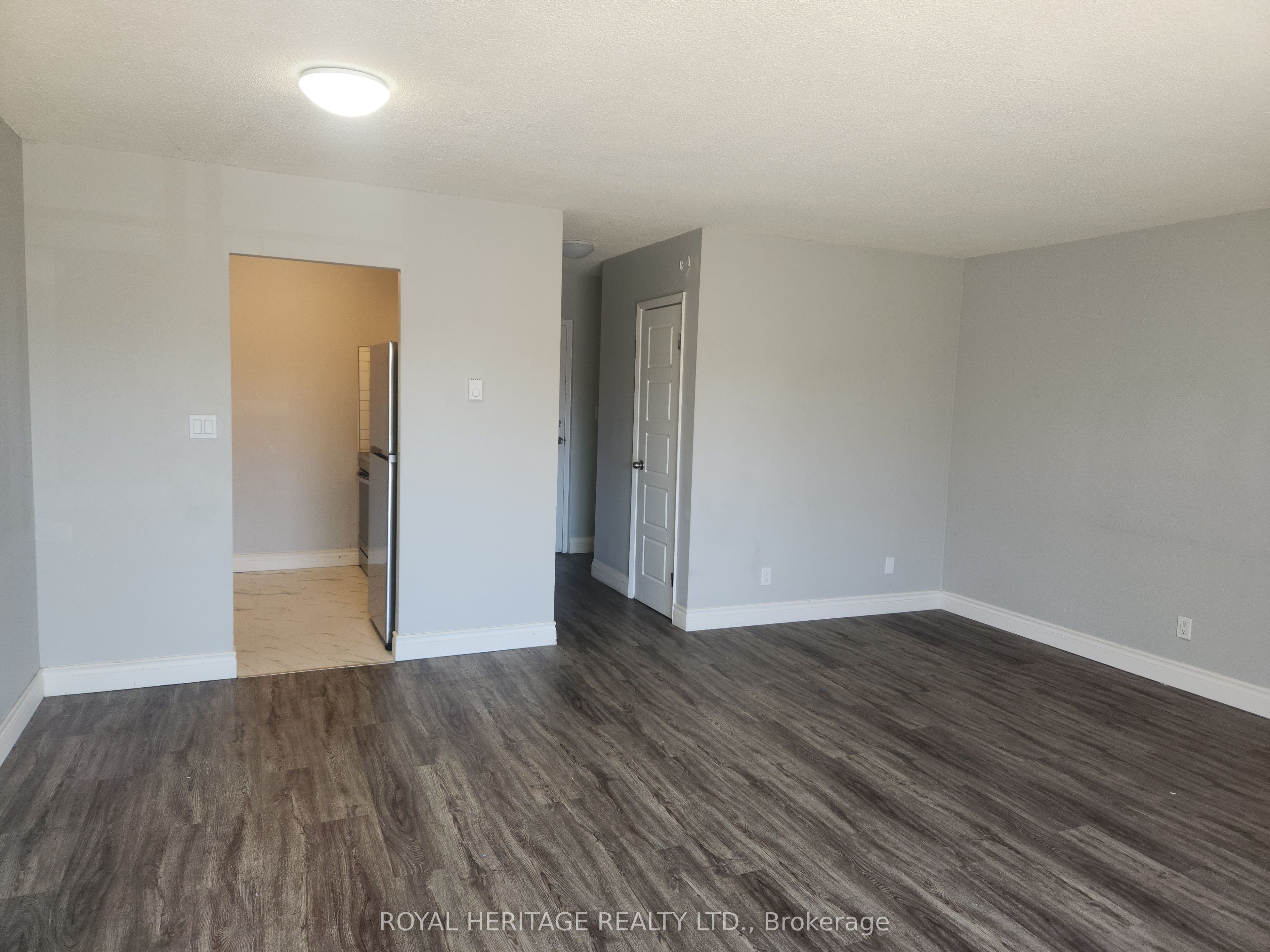 Unit 311 - 8800 Willoughby Drive, Niagara Falls 3