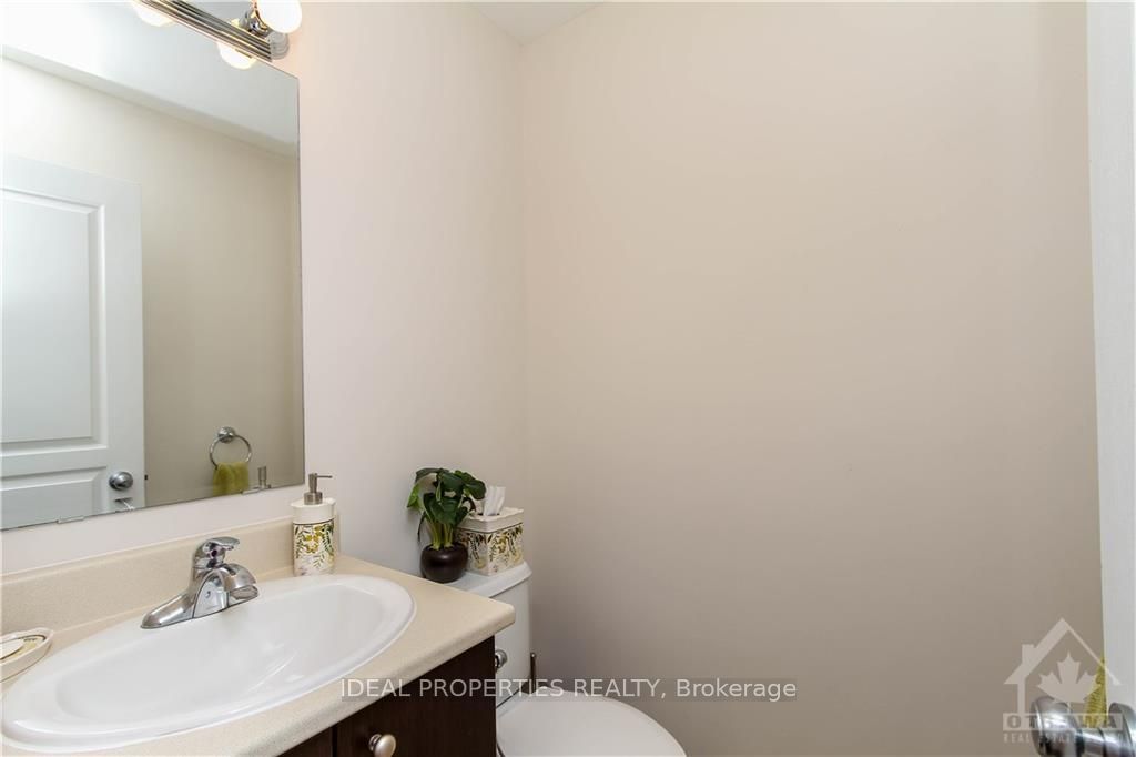 6063 NORTH BLUFF Drive, Orleans-Gloucester 5