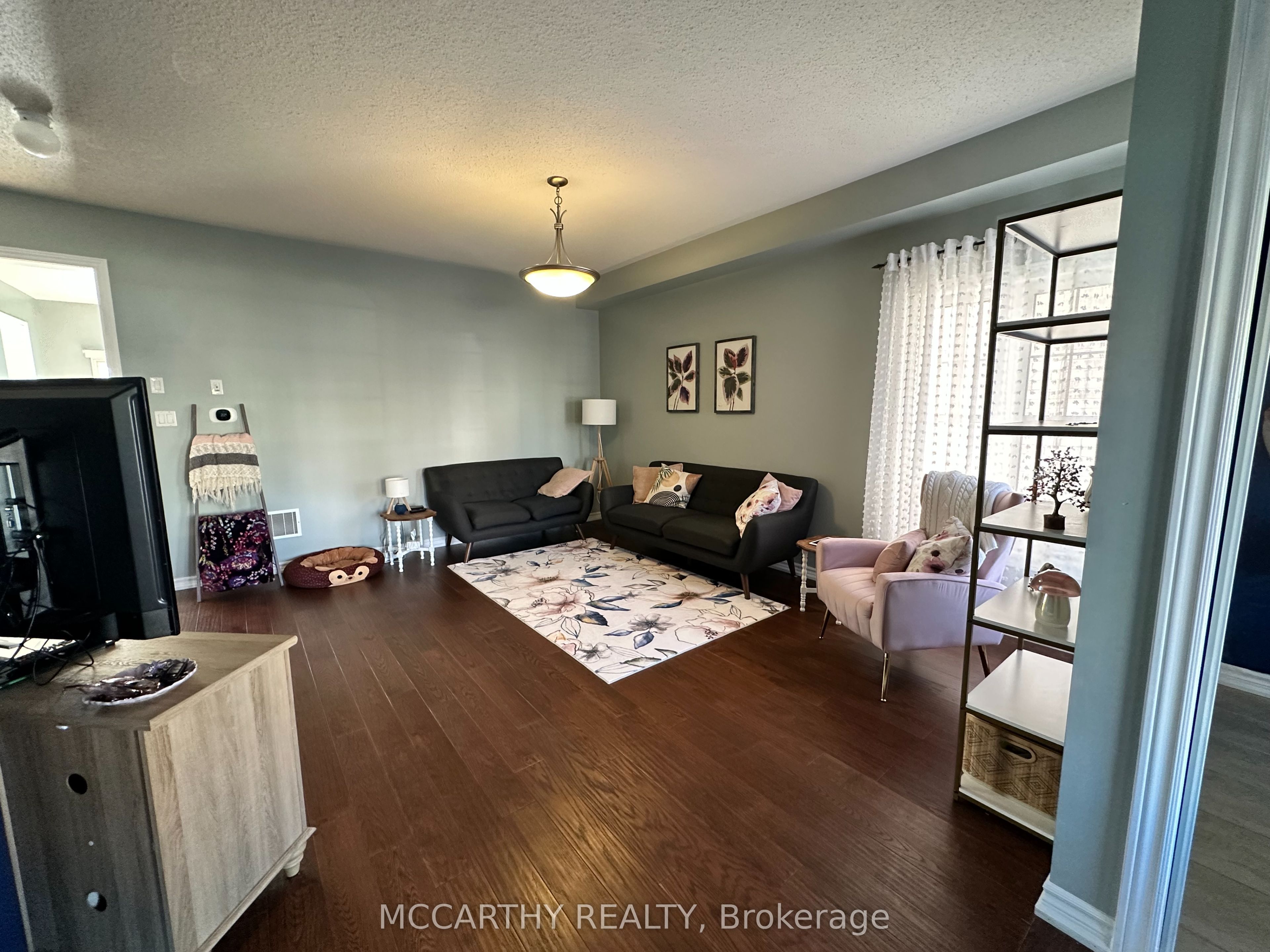 516 Davis Drive, Shelburne 5