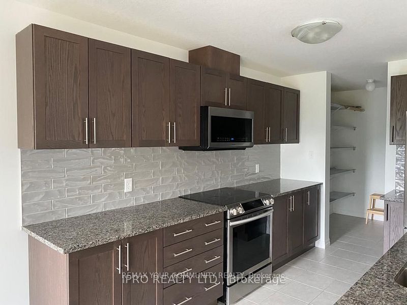 Unit 24 - 135 Hardcastle Drive, Cambridge 2