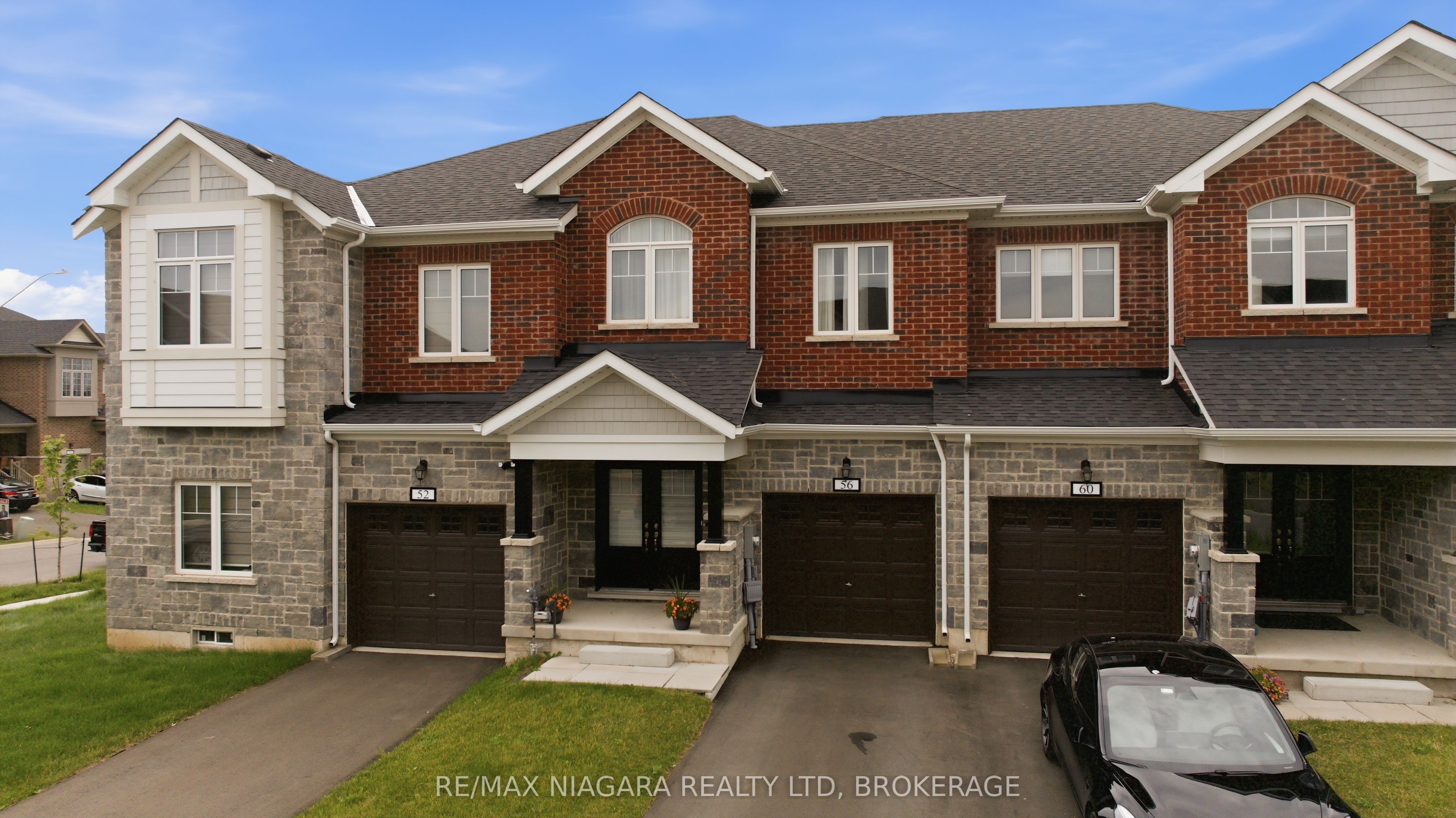 56 Sapphire Way, Thorold 2