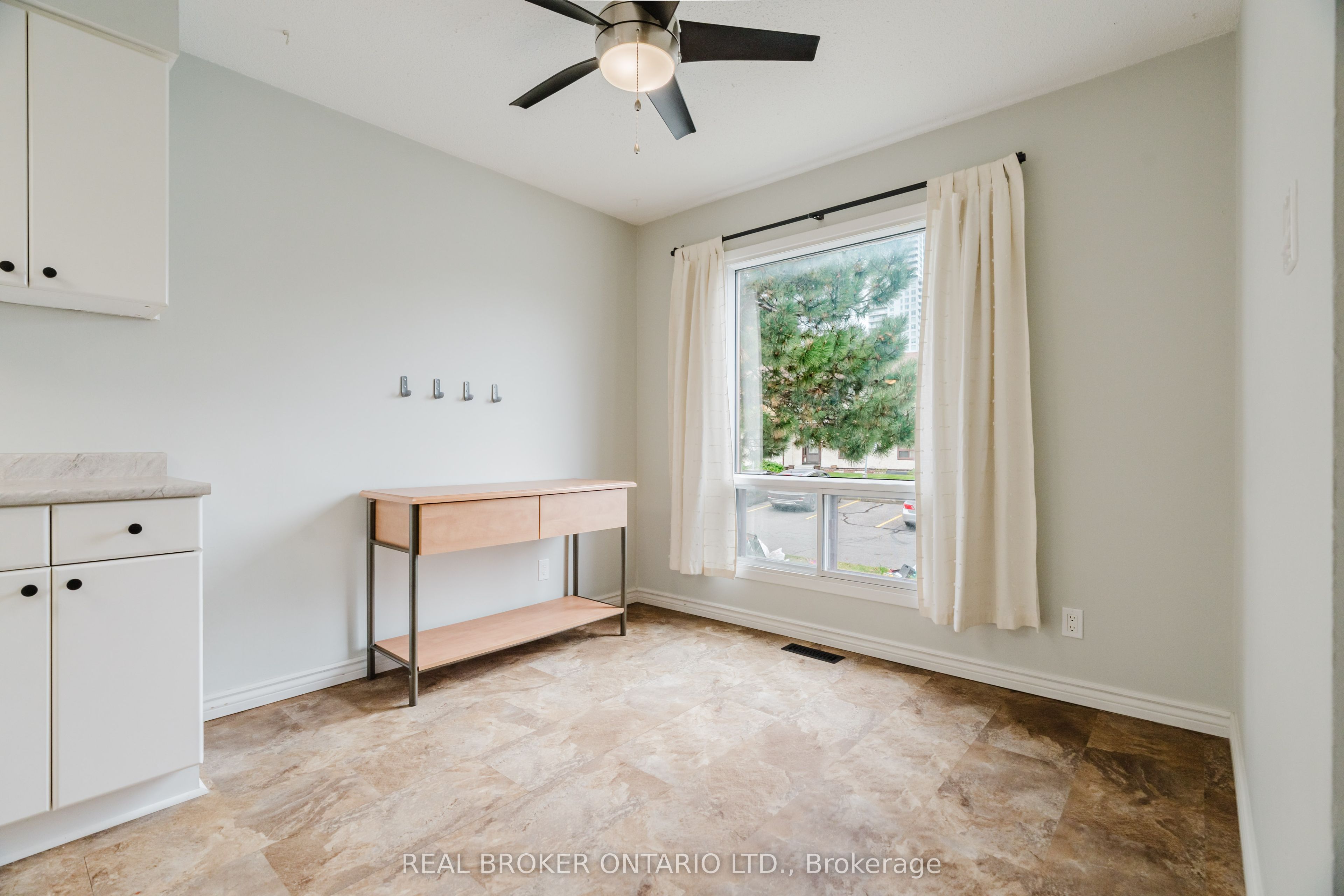 Unit 49 - 4337 Weldon Drive, Orleans-Gloucester 5