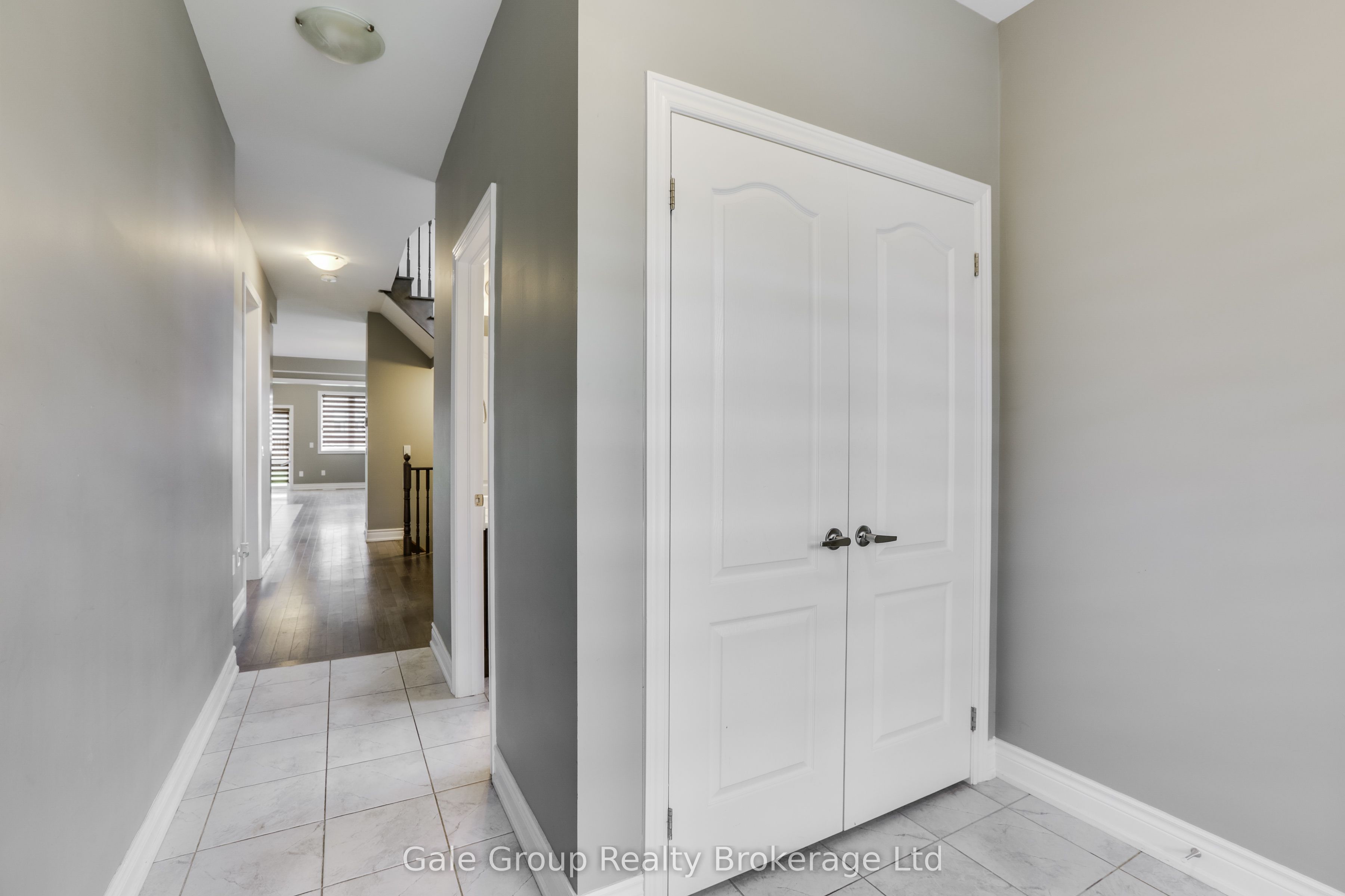 118 Huntingford Trail W, Woodstock 5