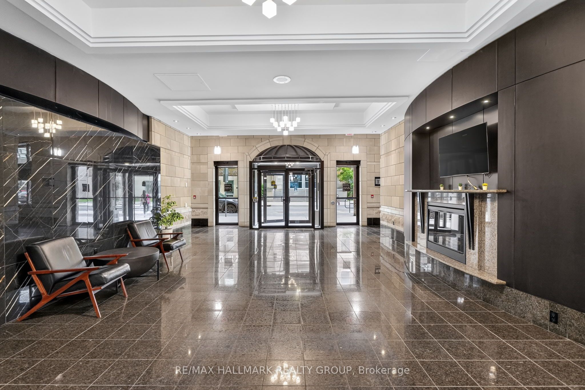 Unit 210 - 435 Albert Street, Ottawa 3