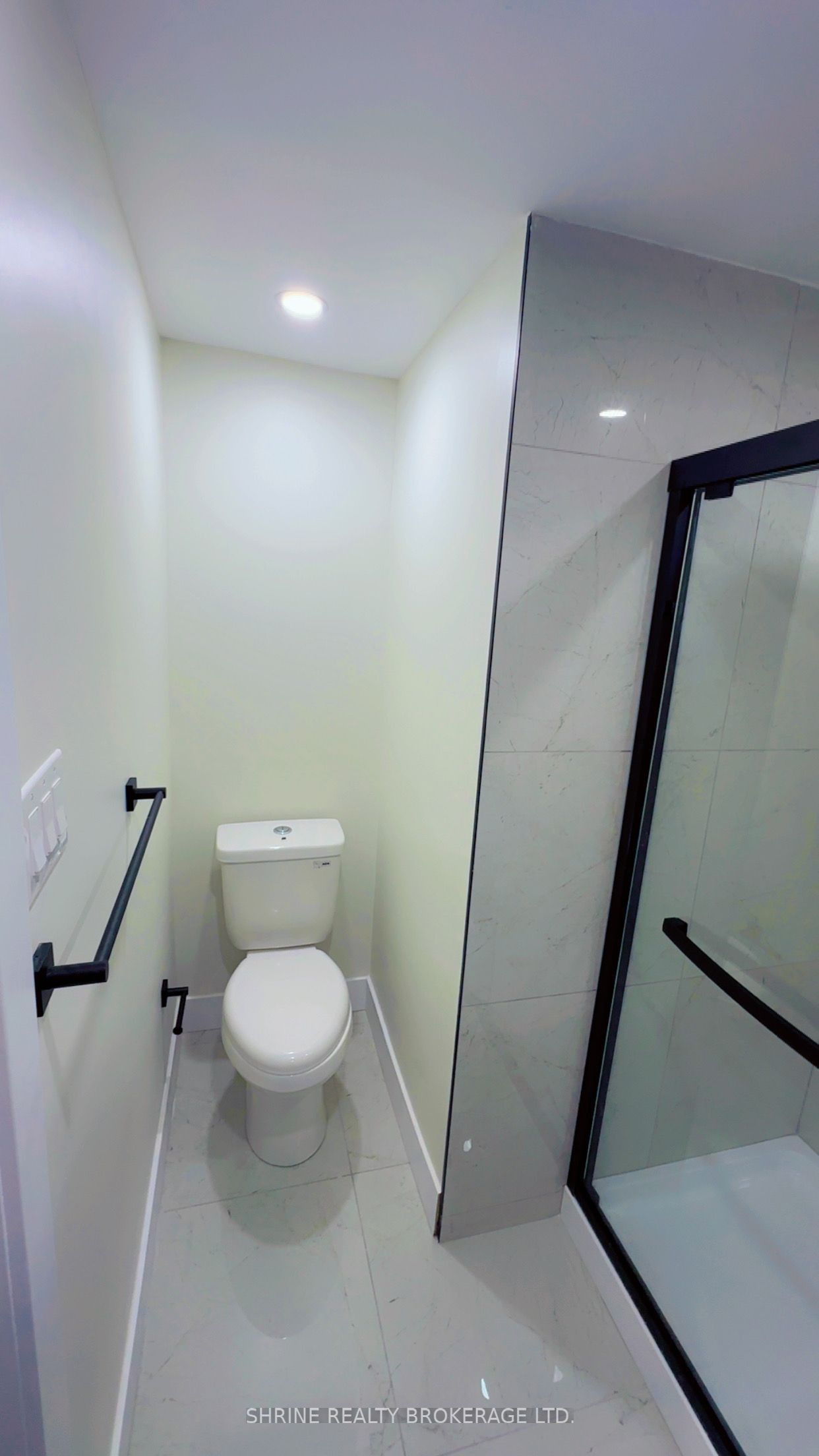 Unit Basement - 3843 Petalpath Way, London 5
