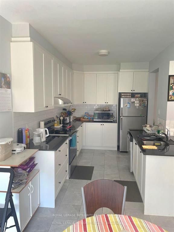 2477 Watercolours Way, Nepean 3