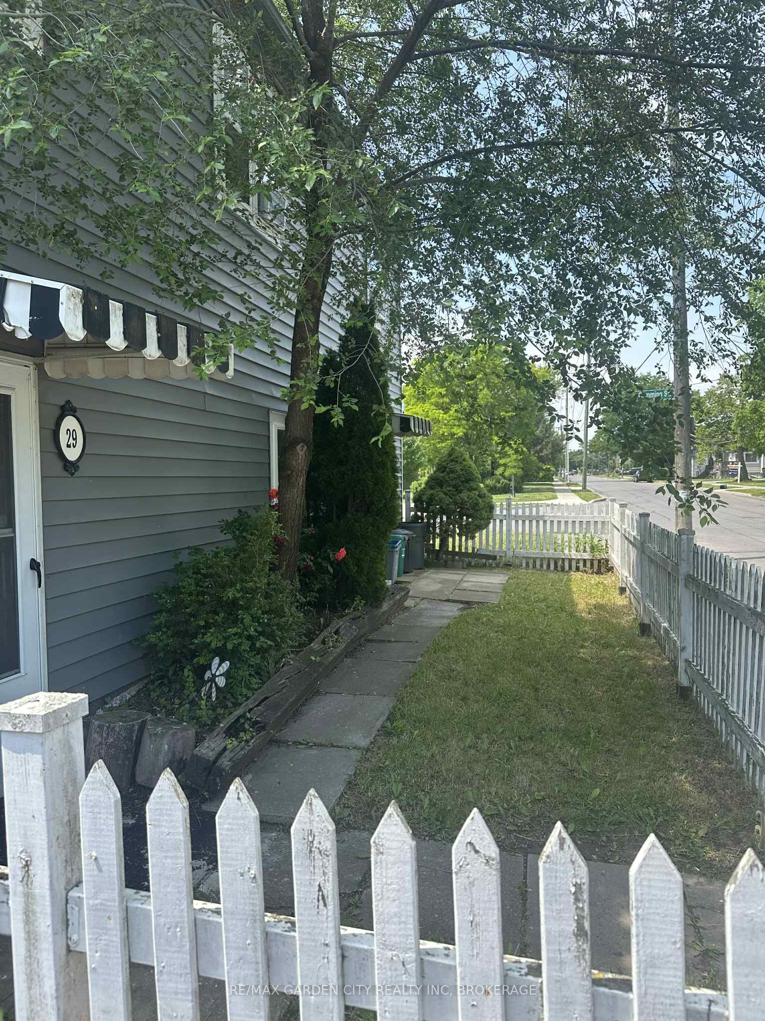 Unit 1 - 29 Rykert Street, St. Catharines 2