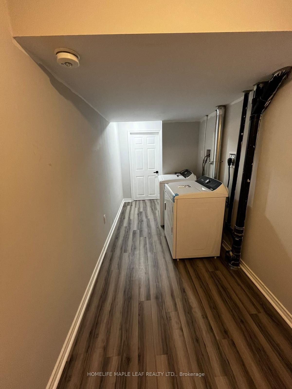 Unit Bsmt - 96 Honey Street, Cambridge 3