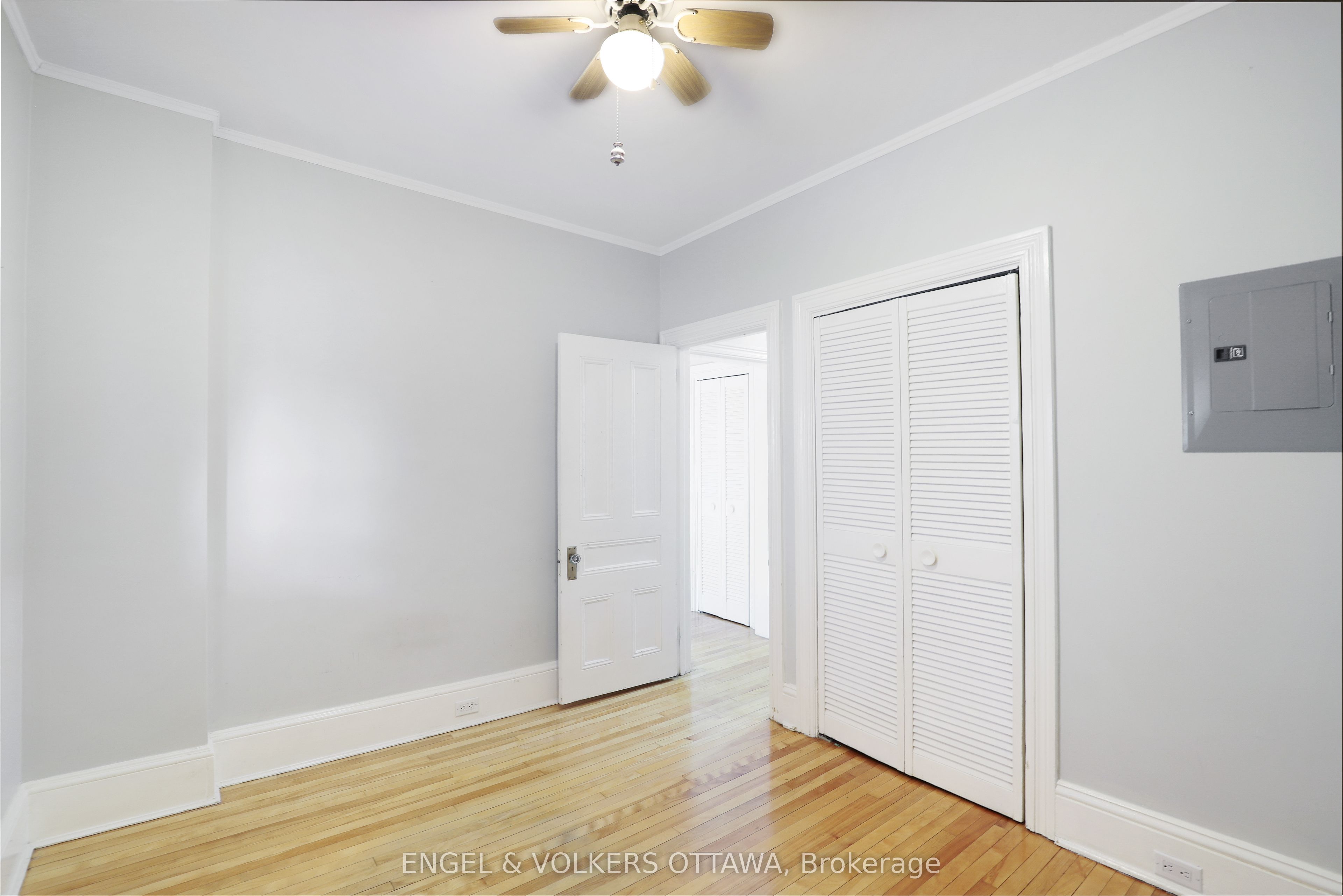 Unit 2 - 29 Argyle Avenue, Ottawa 4