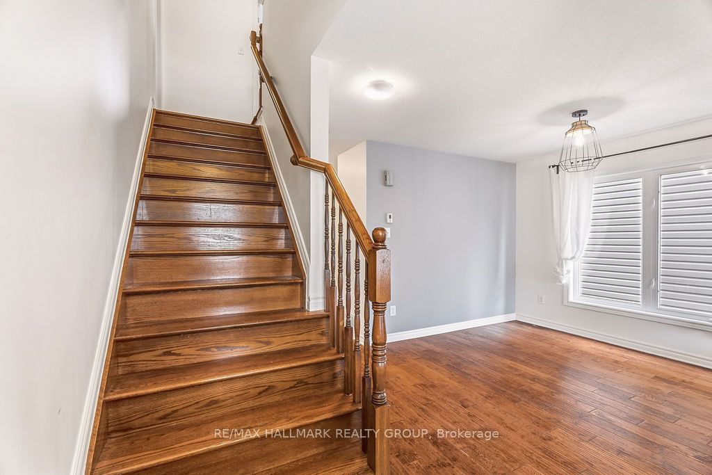 2319 River Mist Road, Nepean 5
