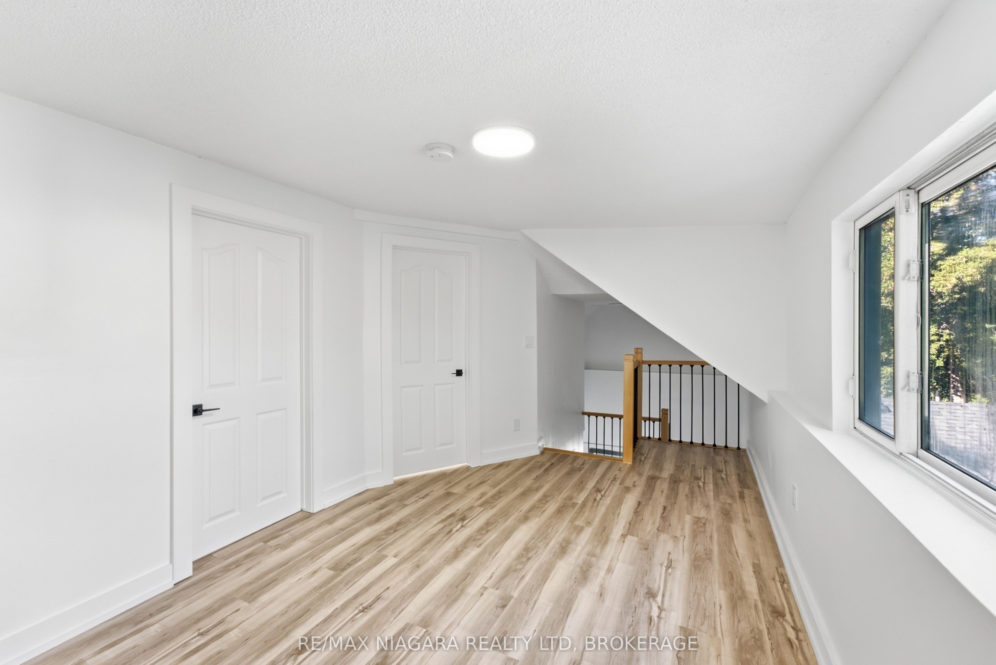 Unit Upper - 34 Haig Street, St. Catharines 5