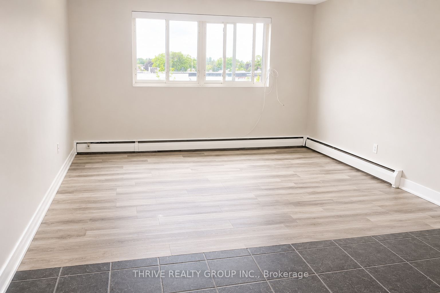 Unit 3 - 153 Godfrey Drive E, London 4