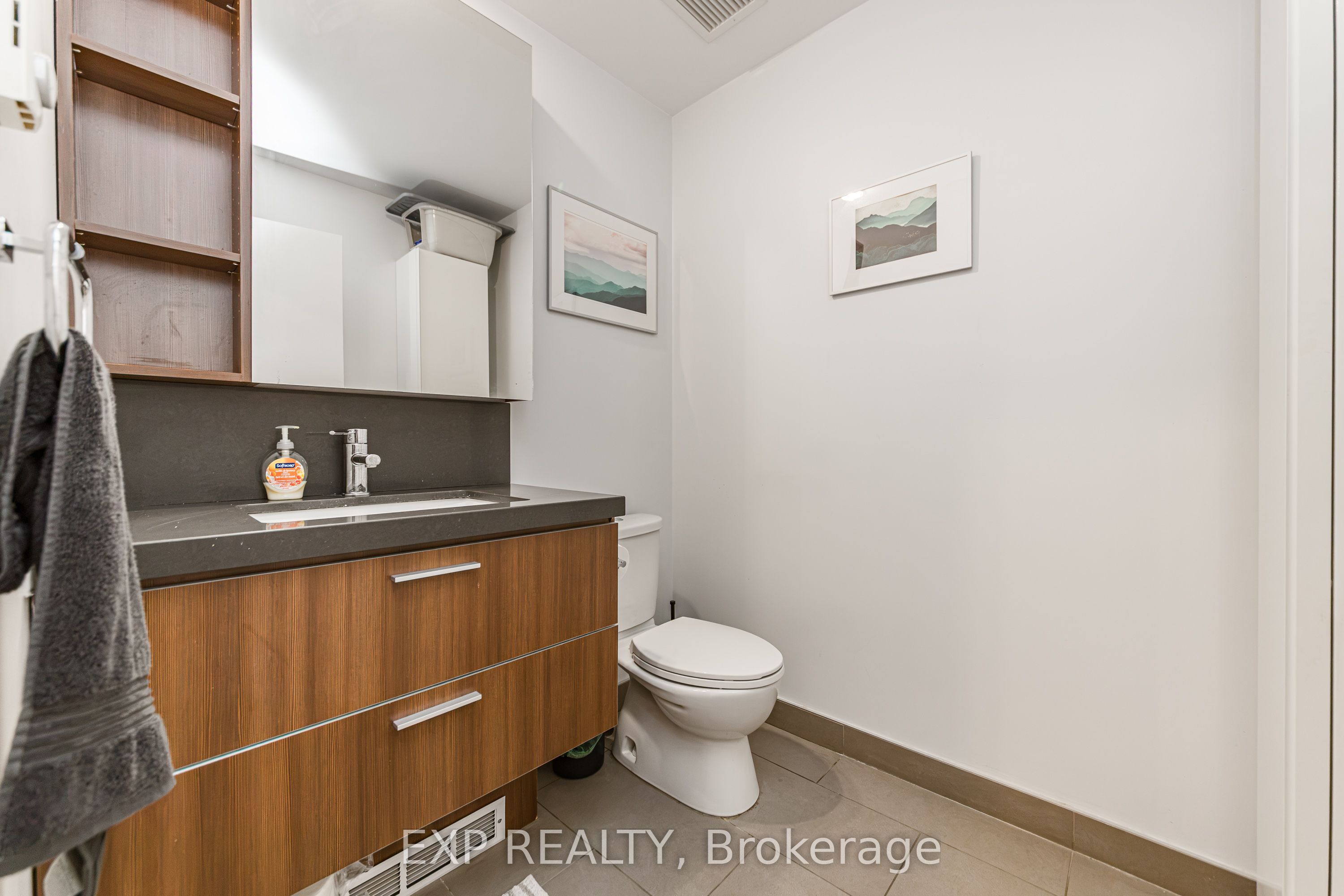Unit 907 - 360 Mcleod Street, Ottawa 5