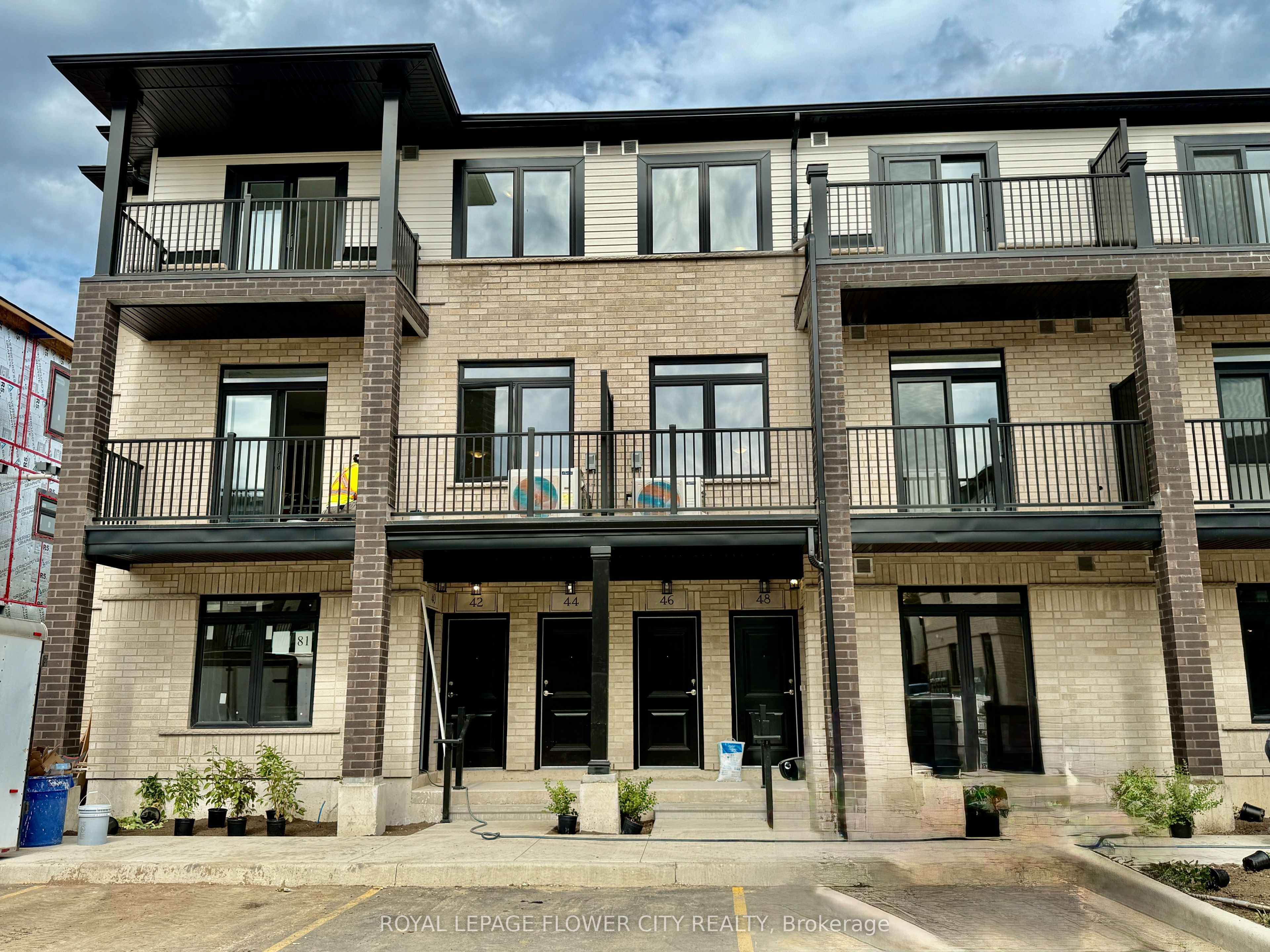 Unit H079 - 44 Thatcher Drive, Guelph 1
